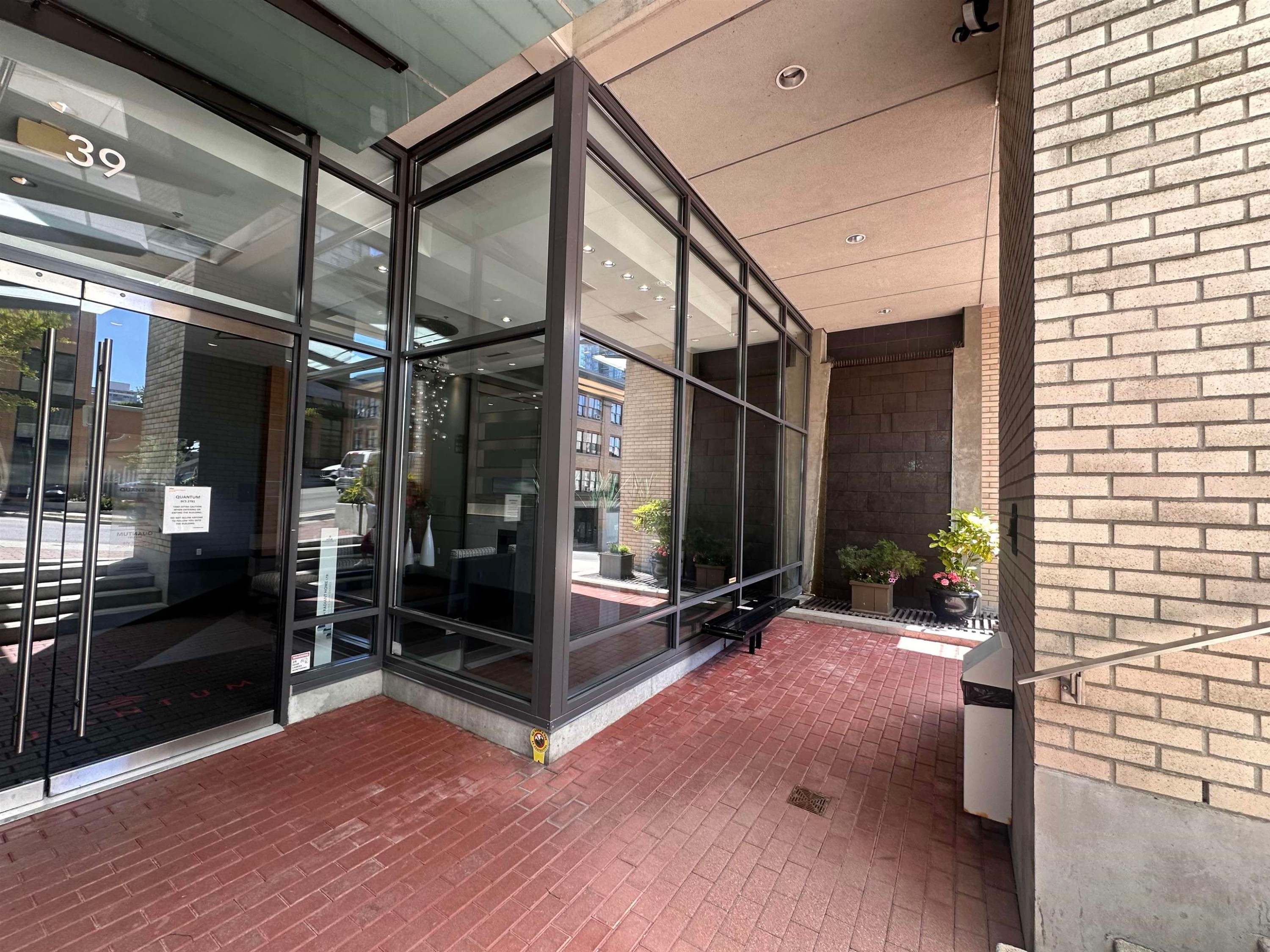 601-39 Sixth Street, New Westminster, BC