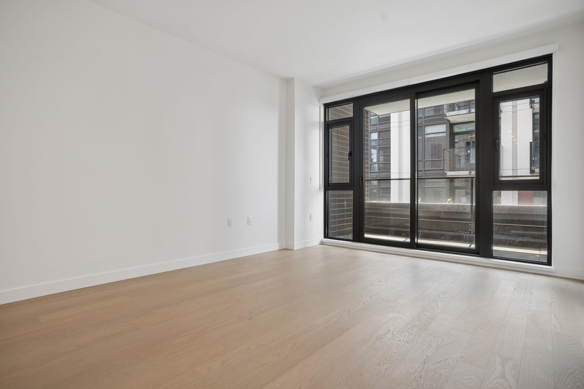 204-8398 Oak Street, Vancouver, BC