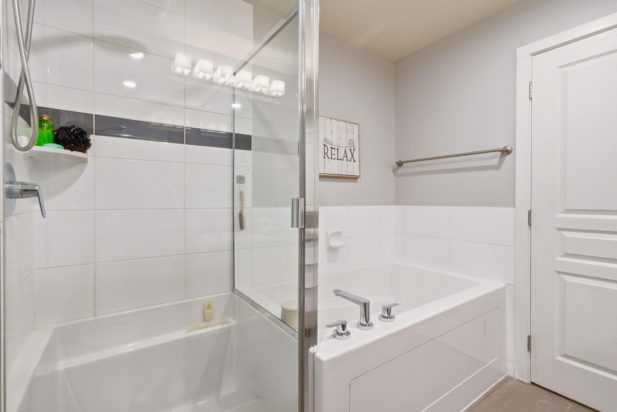 512-1152 Windsor Mews, Coquitlam, BC