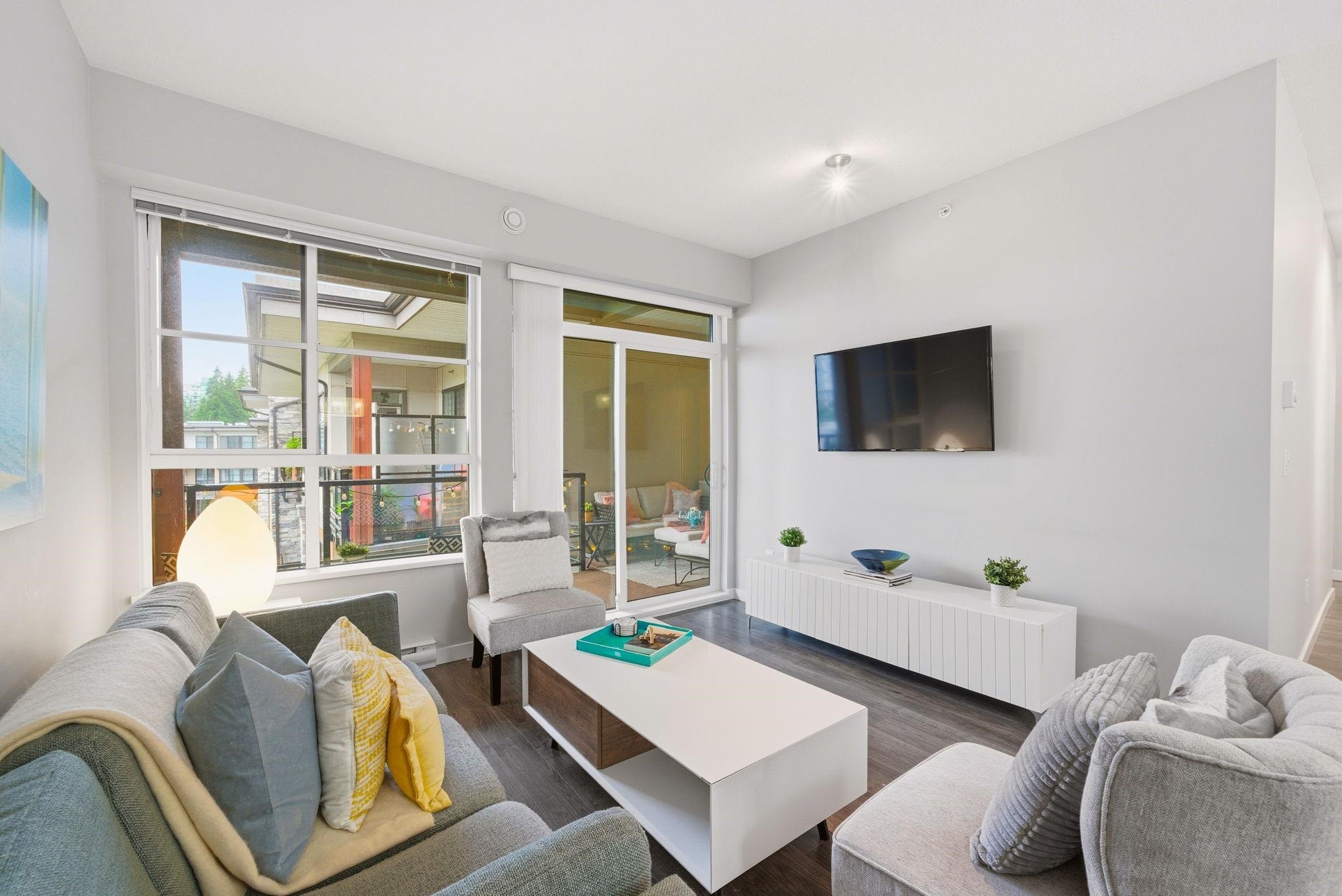 512-1152 Windsor Mews, Coquitlam, BC