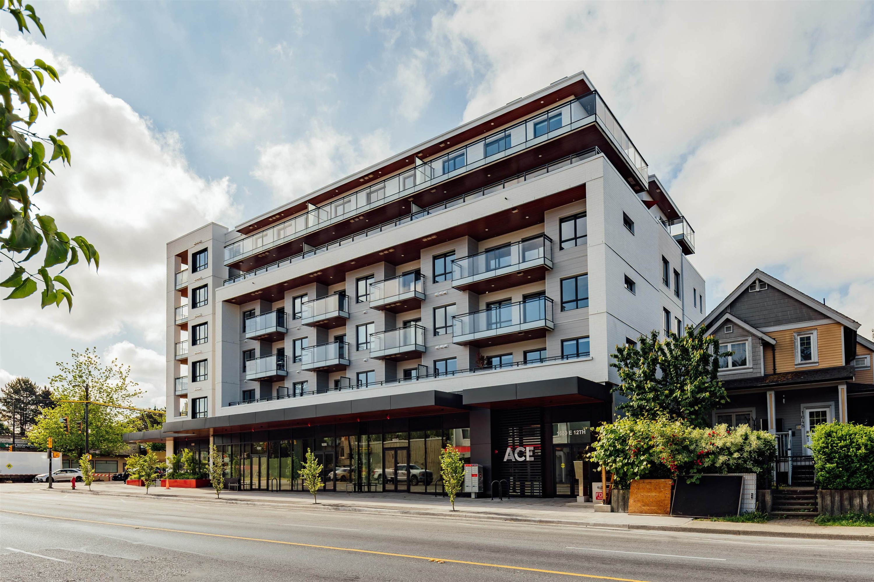 403-1680 12Th Avenue E, Vancouver, BC
