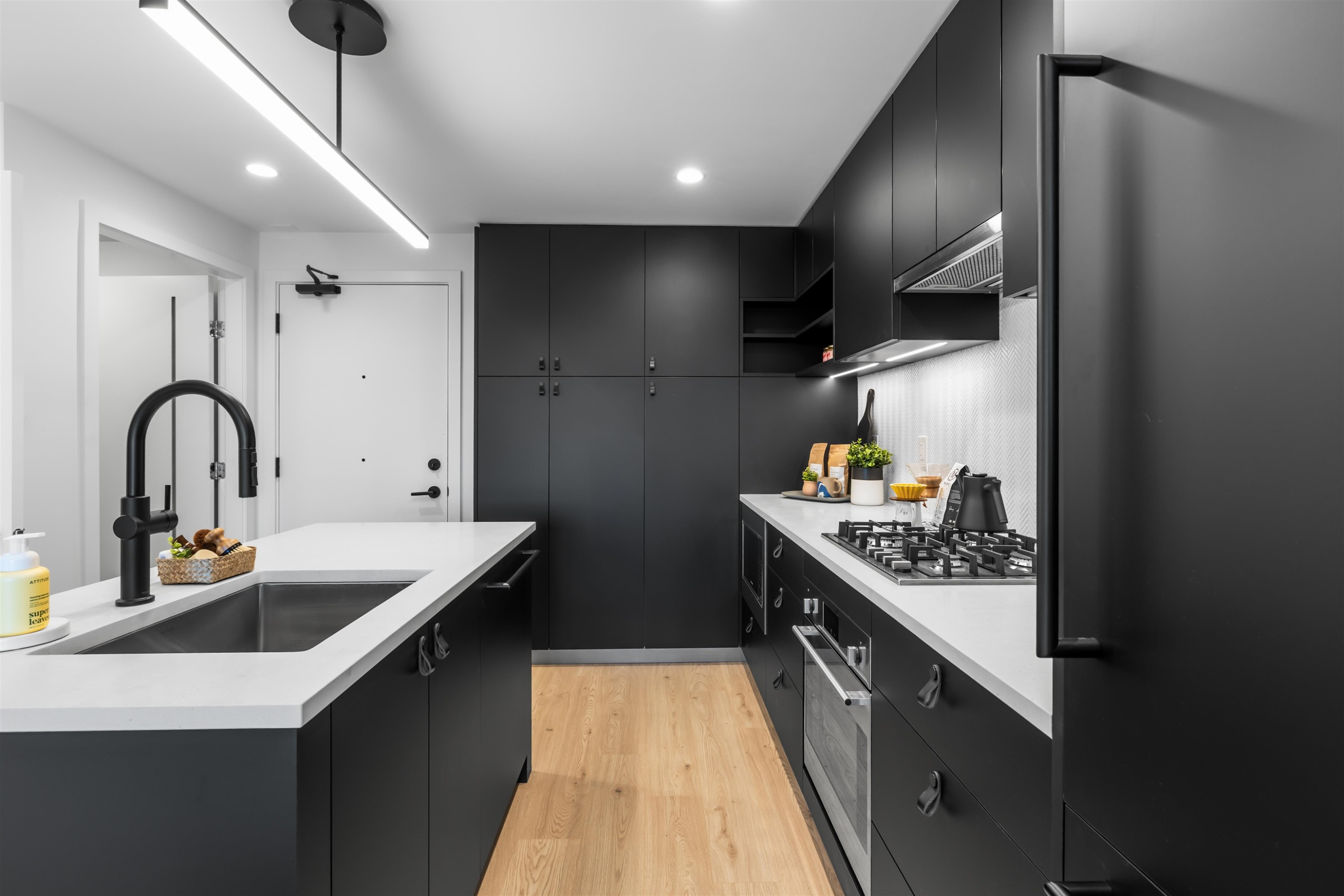 403-1680 12Th Avenue E, Vancouver, BC