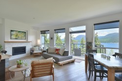 302-5780 Marine Way Sechelt, BC V7Z 0L8