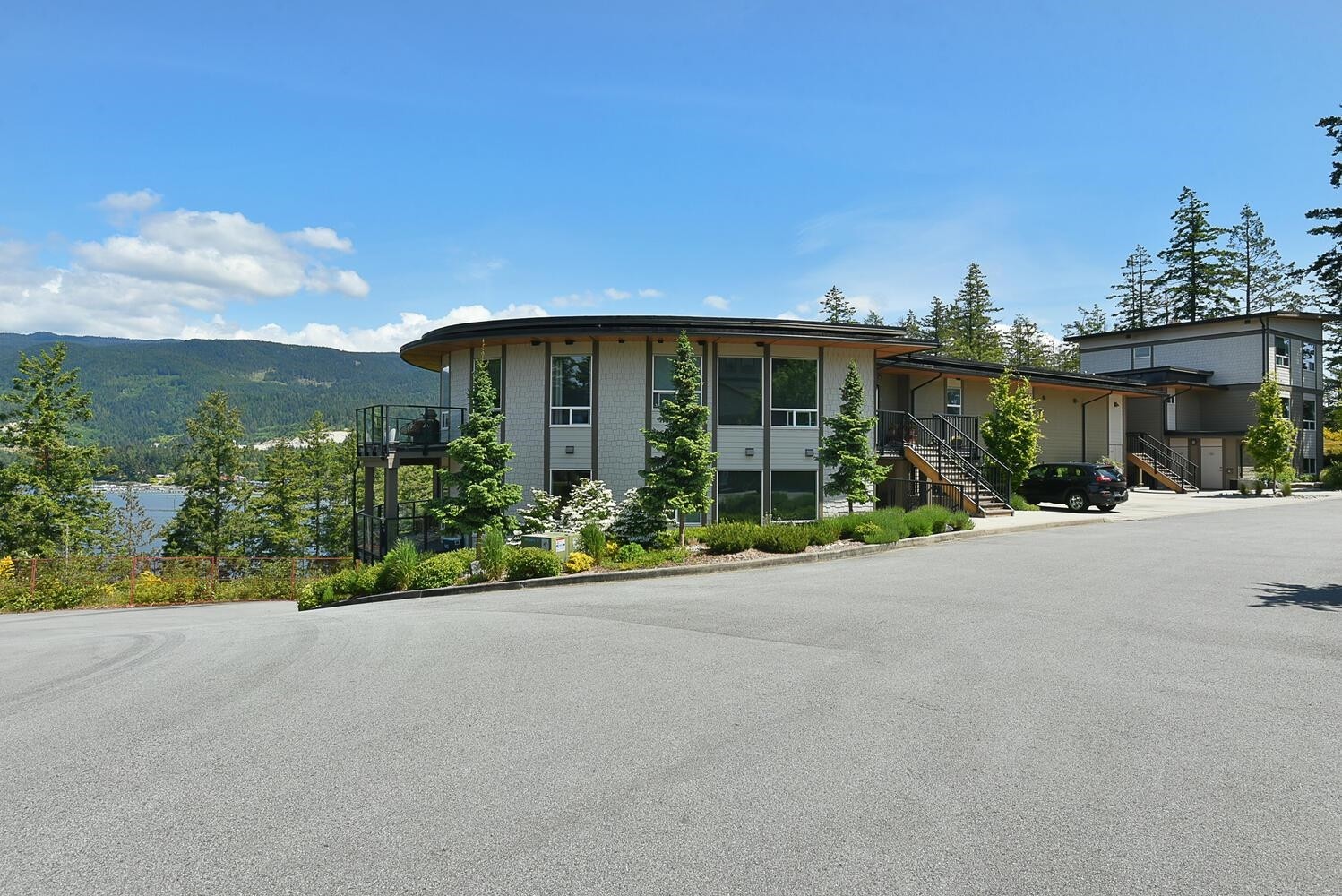 302-5780 Marine Way, Sechelt, BC