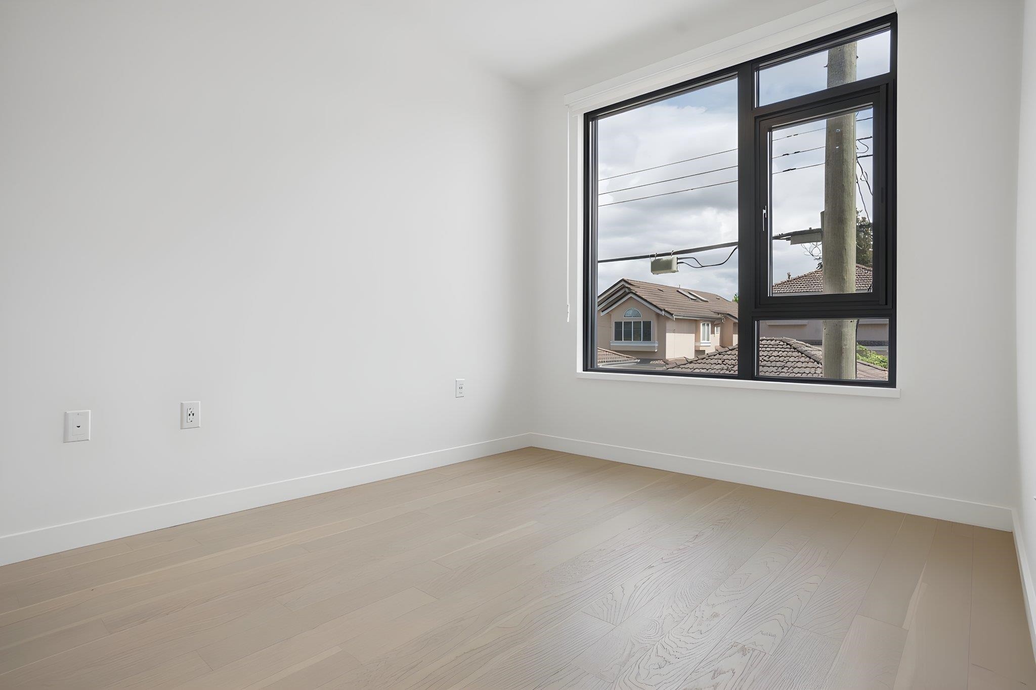 202-8398 Oak Street, Vancouver, BC