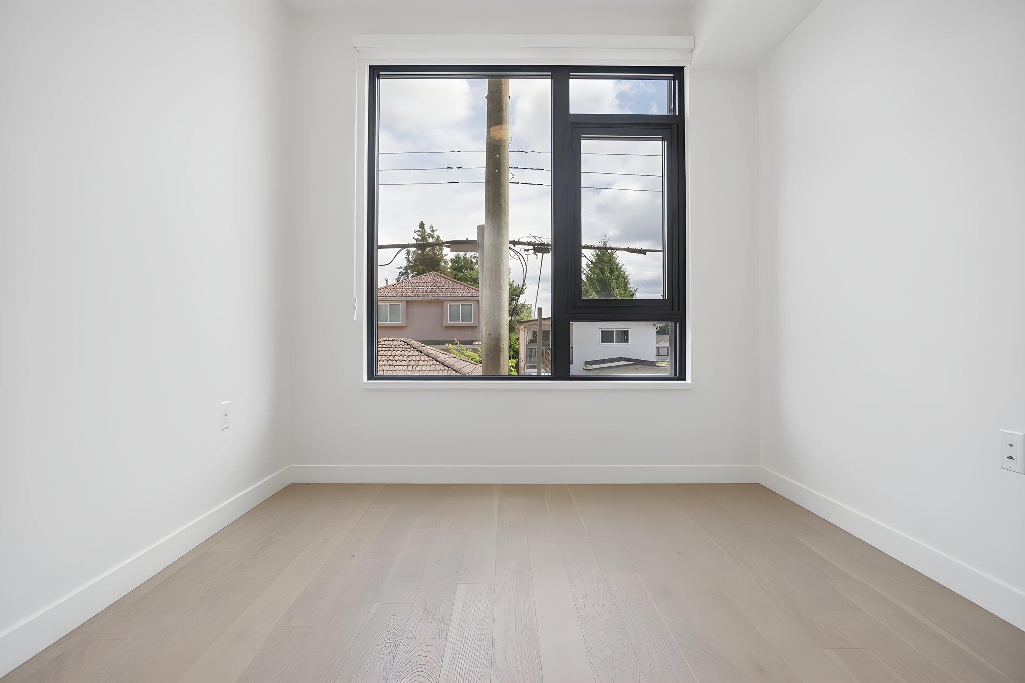 202-8398 Oak Street, Vancouver, BC