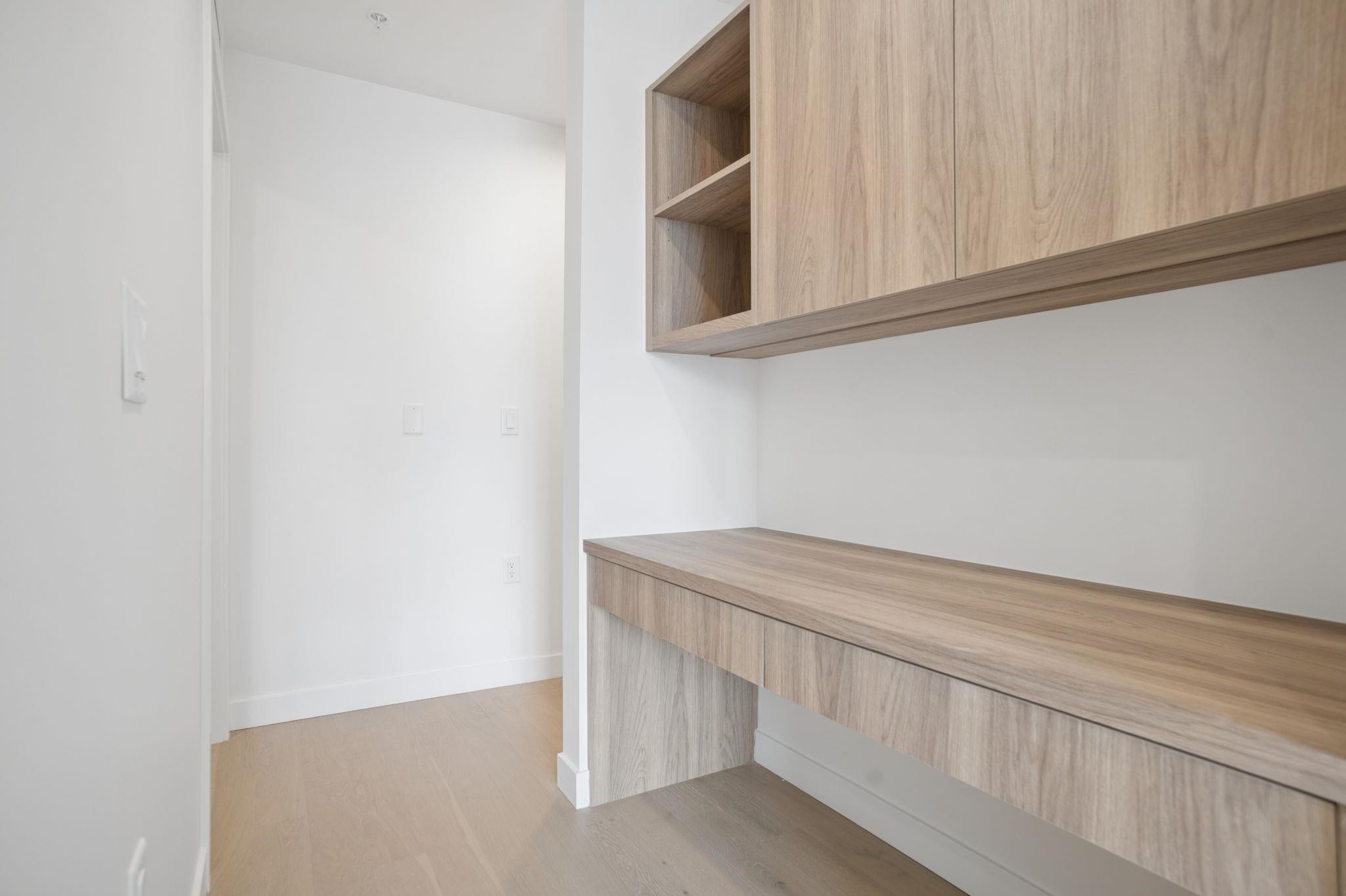 202-8398 Oak Street, Vancouver, BC