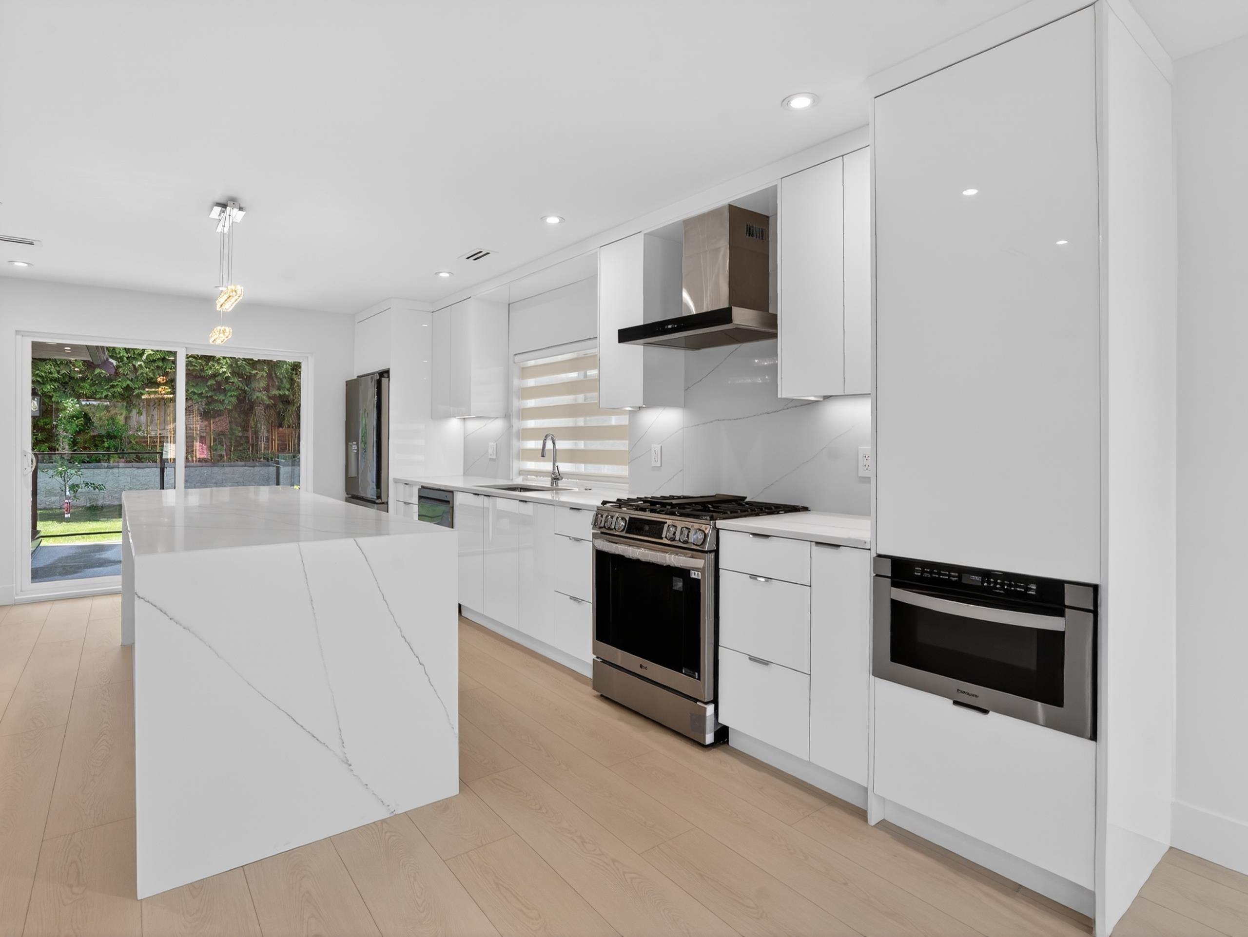 1374 Kenney Street, Coquitlam, BC