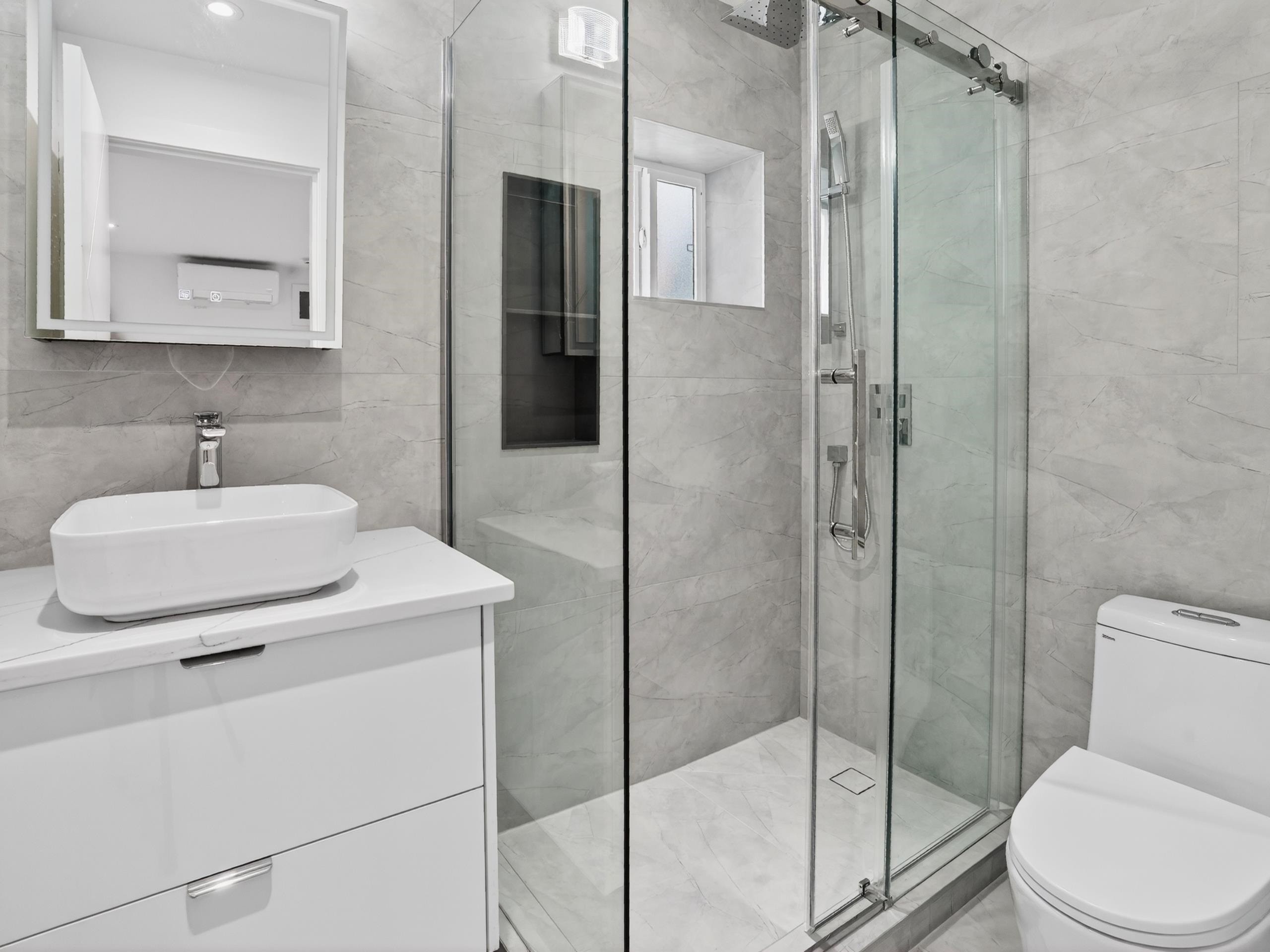 1374 Kenney Street, Coquitlam, BC