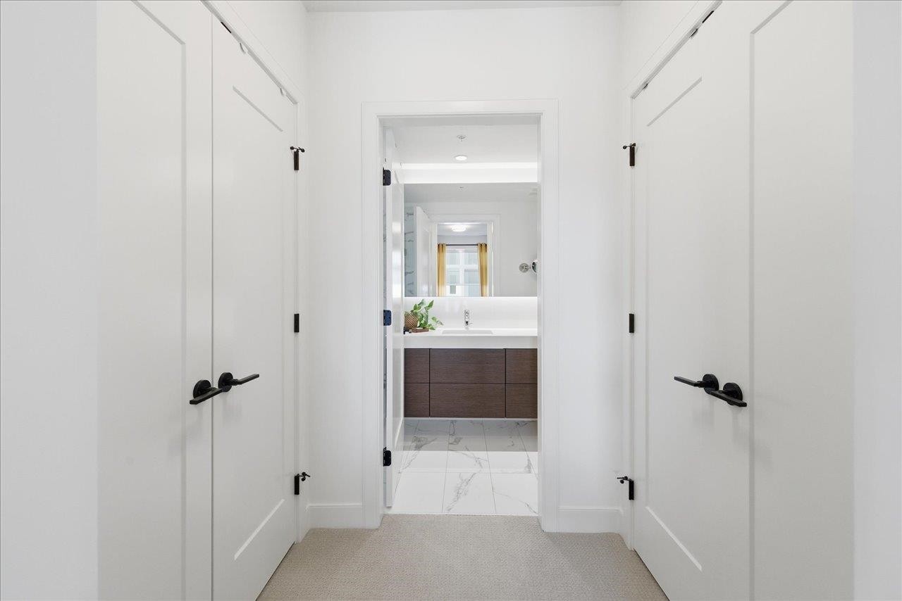 306-168 35Th Avenue E, Vancouver, BC