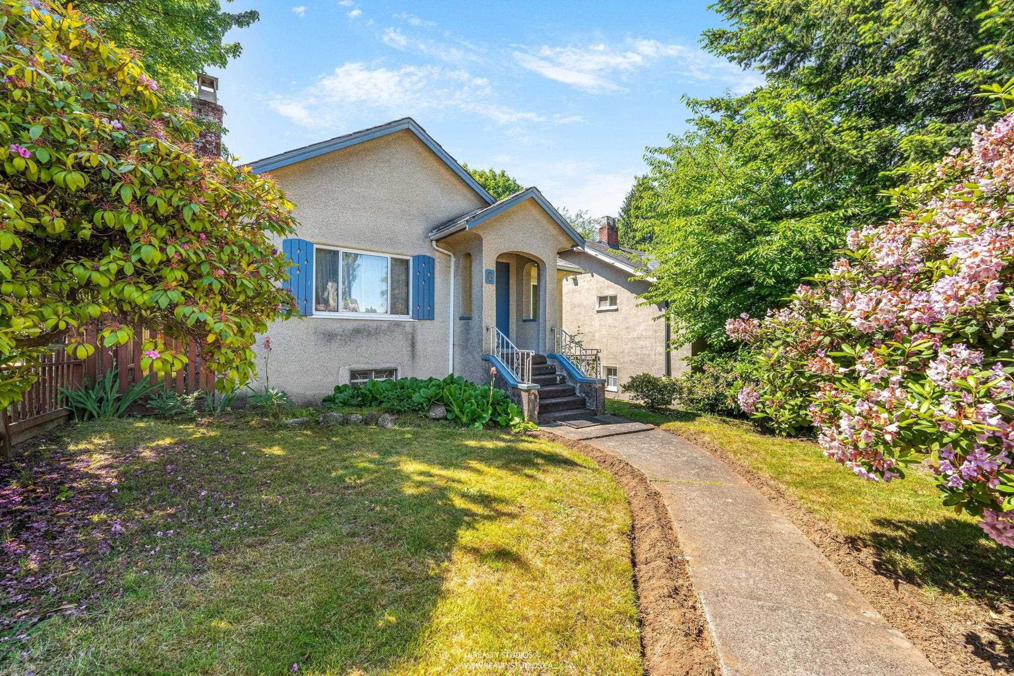 6 King Edward Avenue W, Vancouver, BC