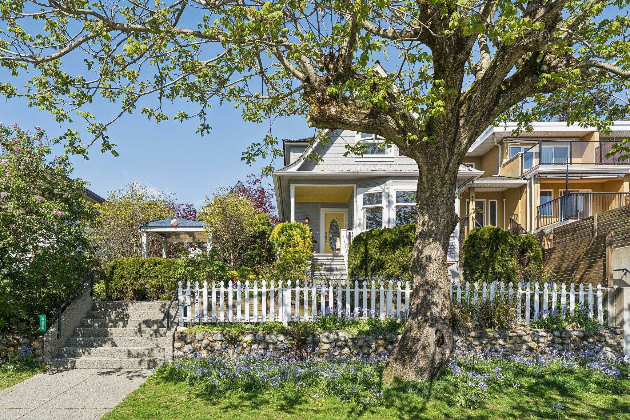 408 2Nd Street E, North Vancouver, BC