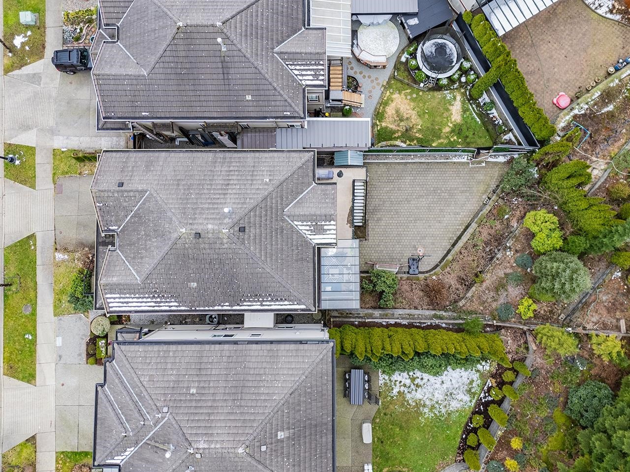 3376 Plateau Boulevard, Coquitlam, BC