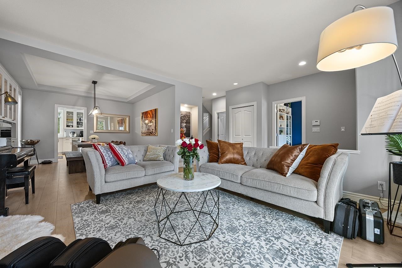 3376 Plateau Boulevard, Coquitlam, BC