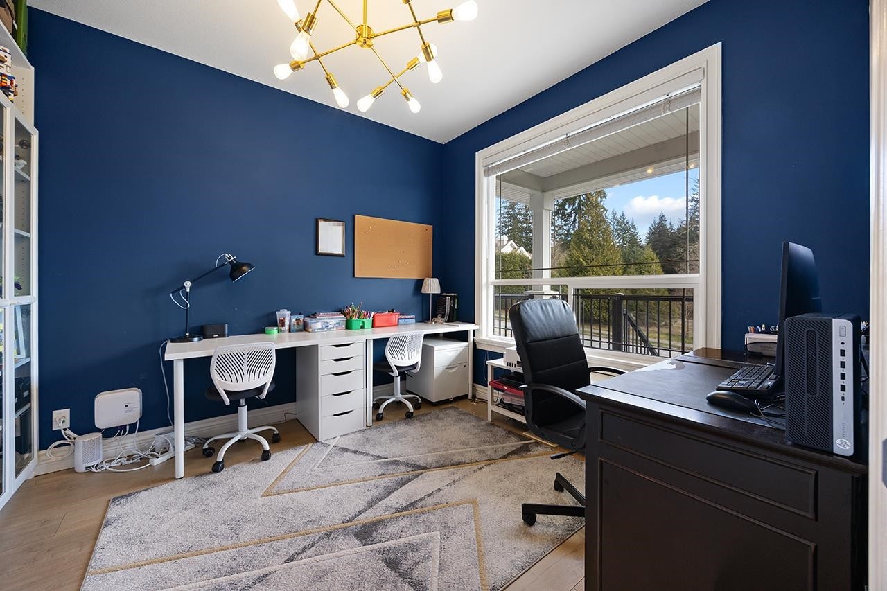 3376 Plateau Boulevard, Coquitlam, BC