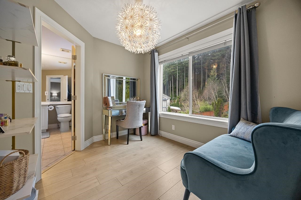 3376 Plateau Boulevard, Coquitlam, BC