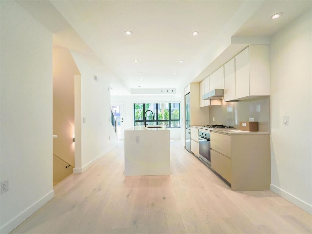51-550 28Th Avenue W, Vancouver, BC