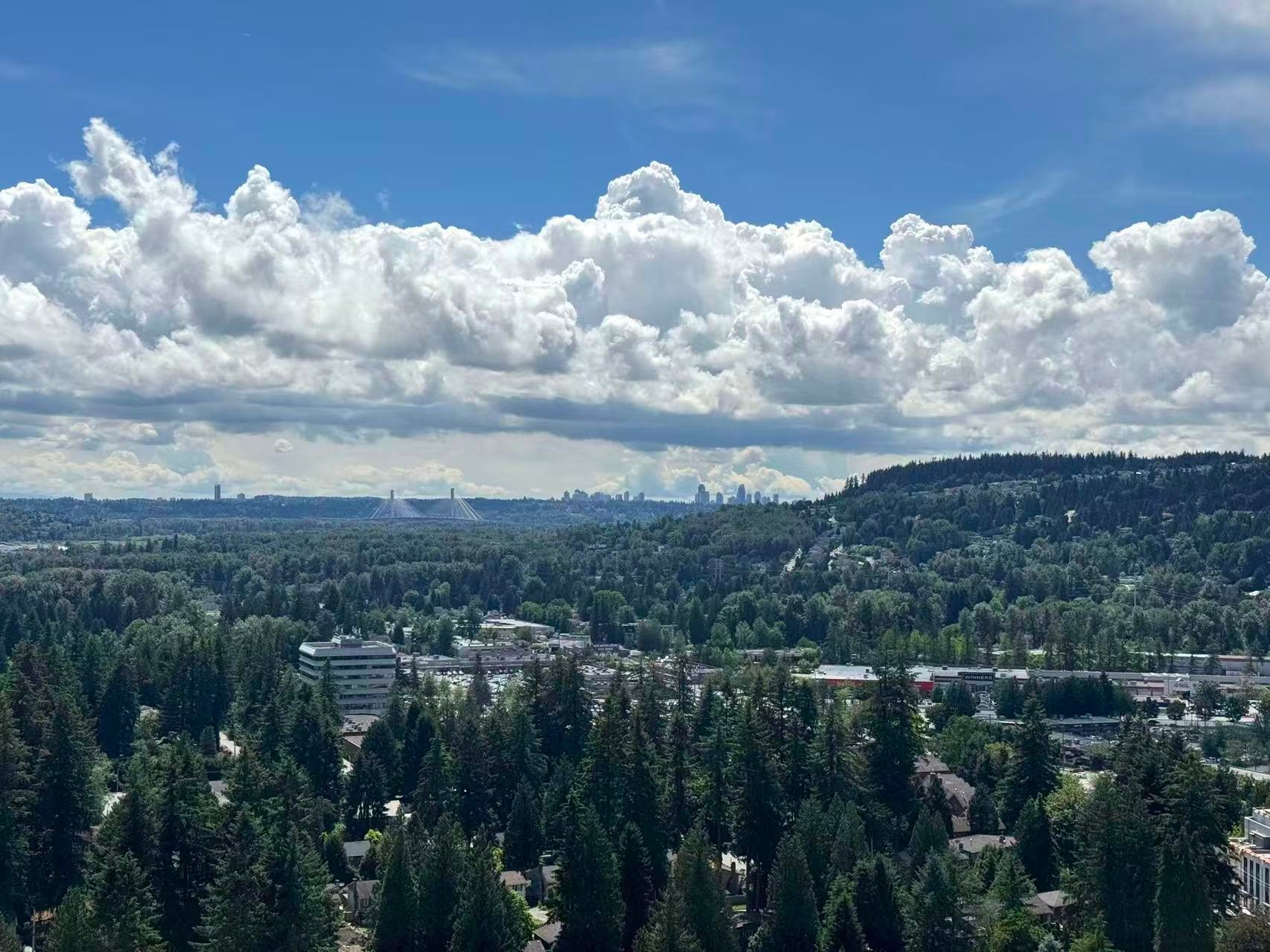2501-3100 Windsor Gate, Coquitlam, BC