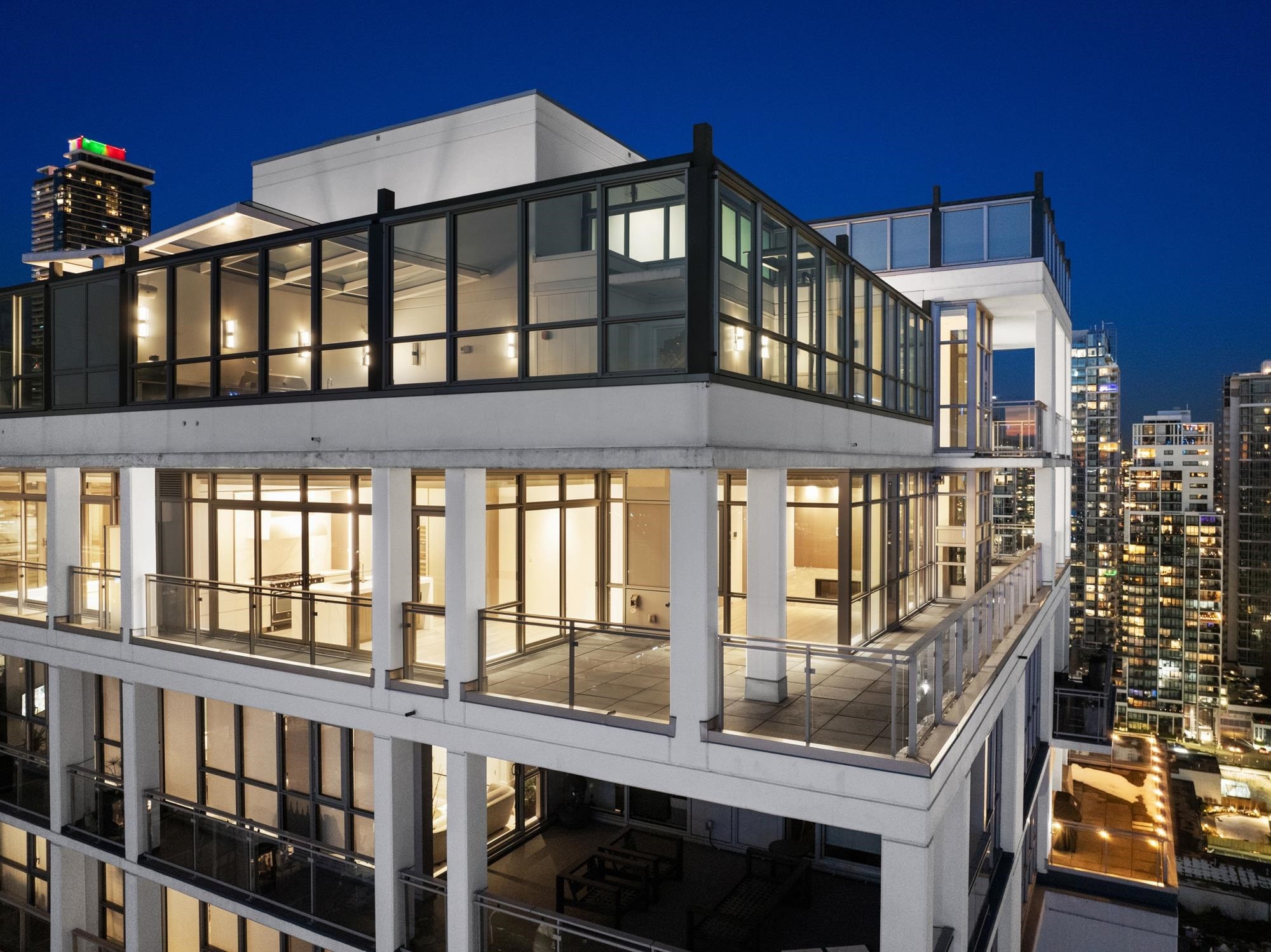2202-4488 Juneau Street, Burnaby, BC