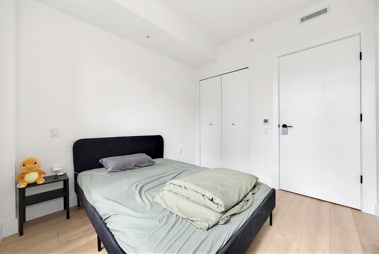 809-8750 University Crescent, Burnaby, BC