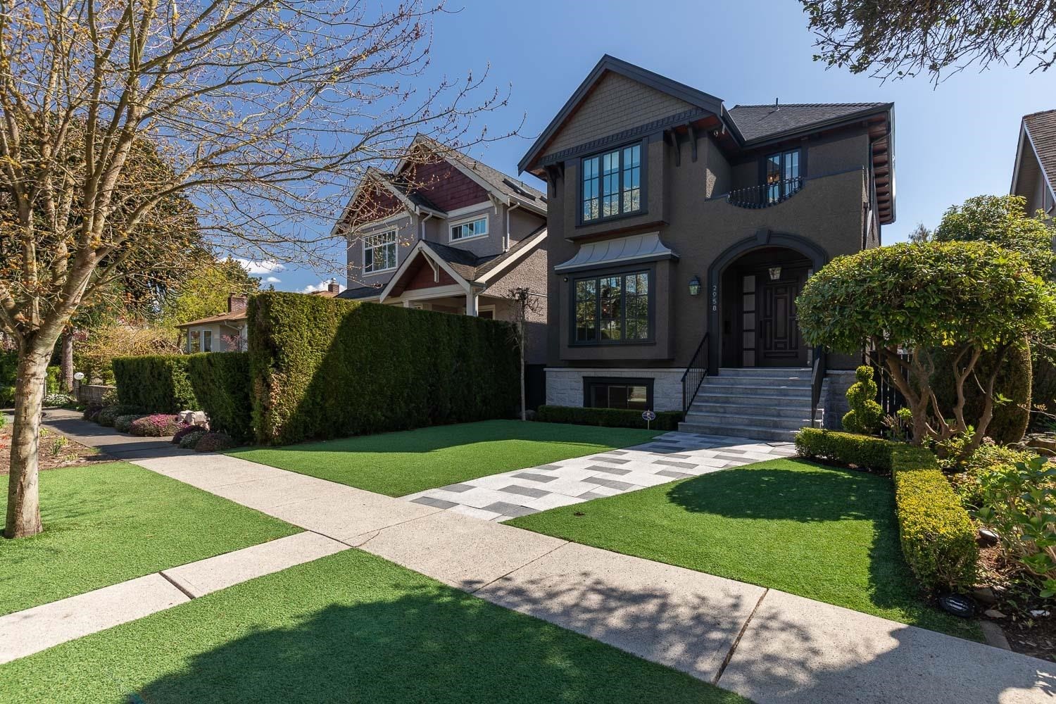 2958 40Th Avenue W, Vancouver, BC