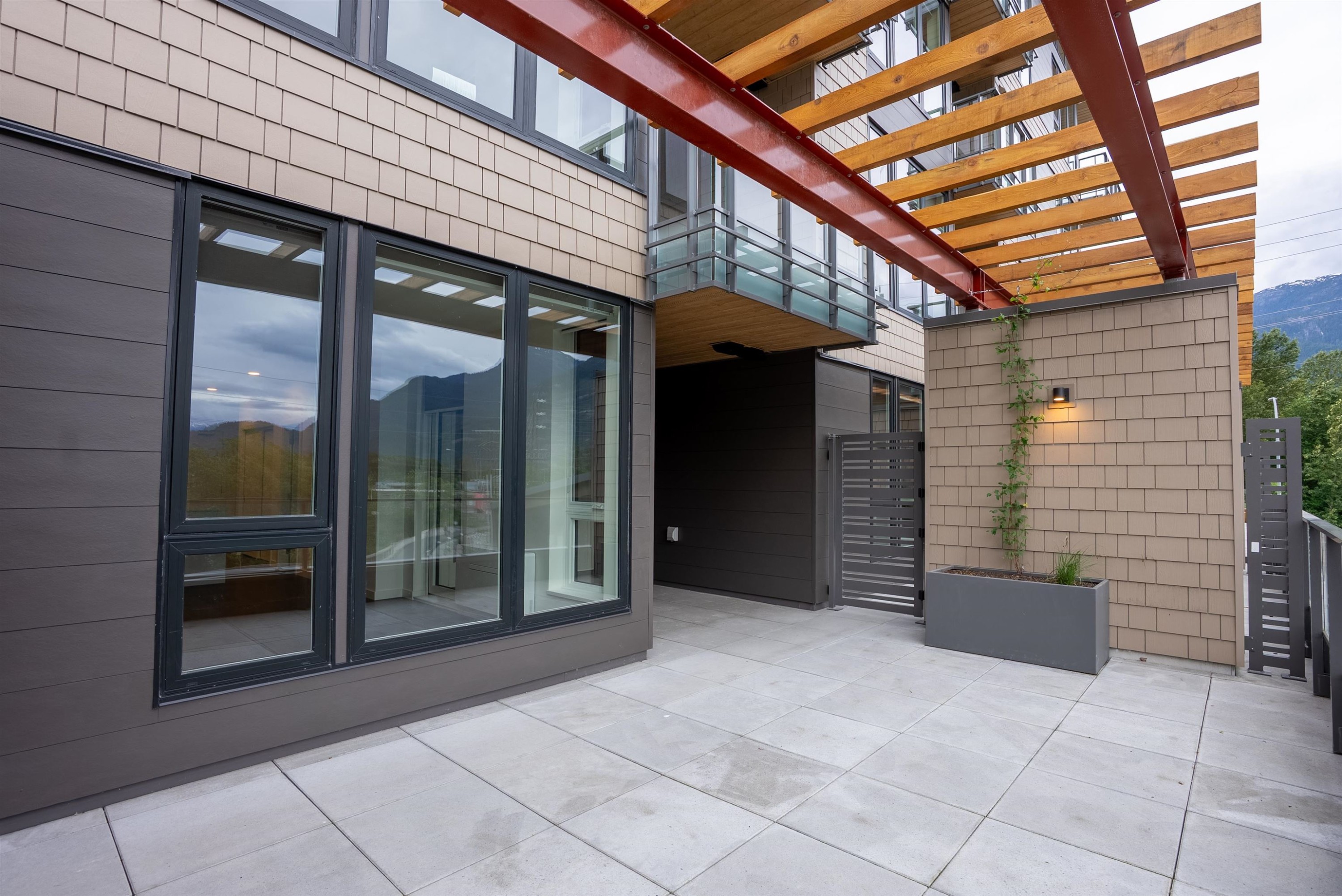 207-1500 Scott Crescent, Squamish, BC