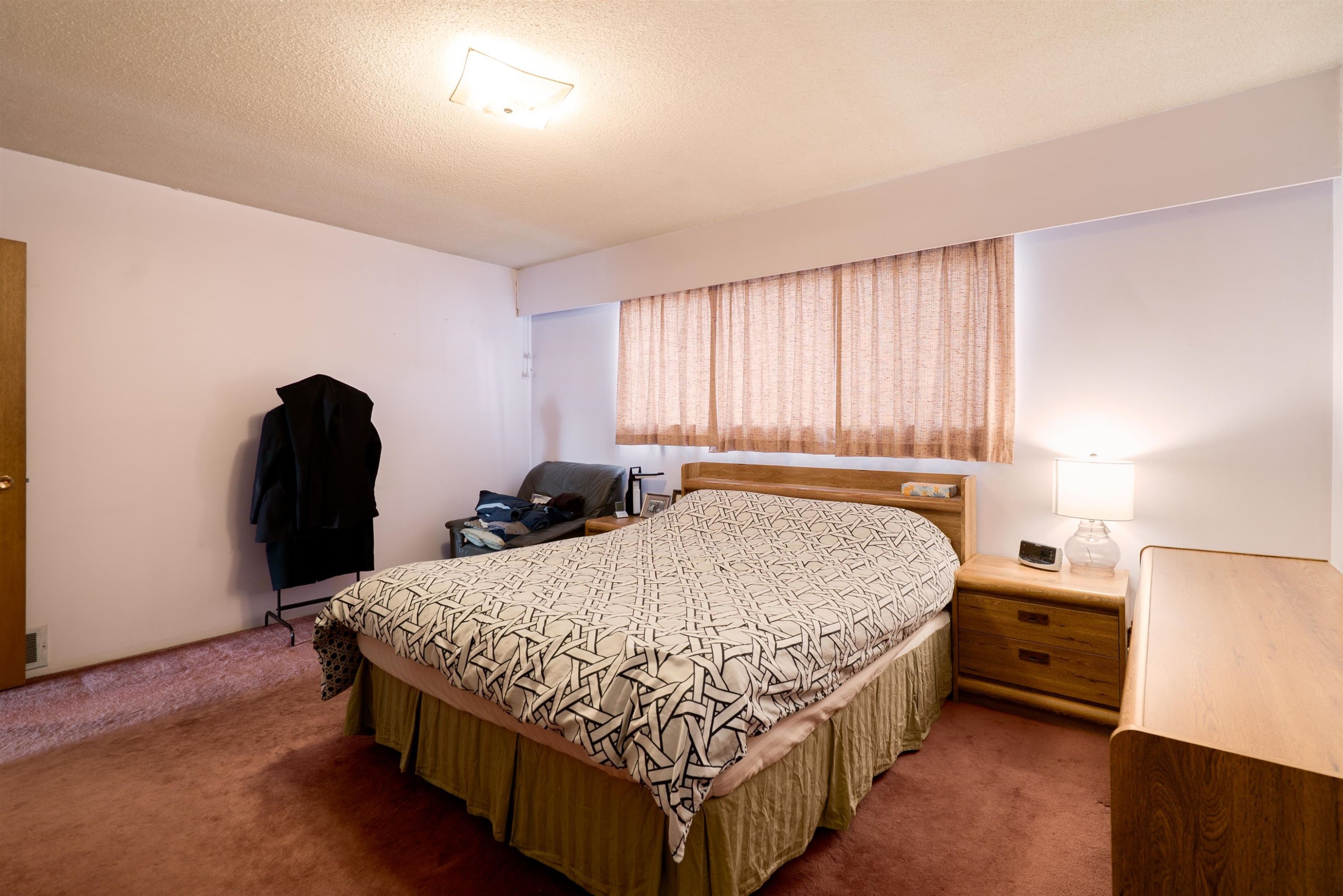 437 55Th Avenue E, Vancouver, BC