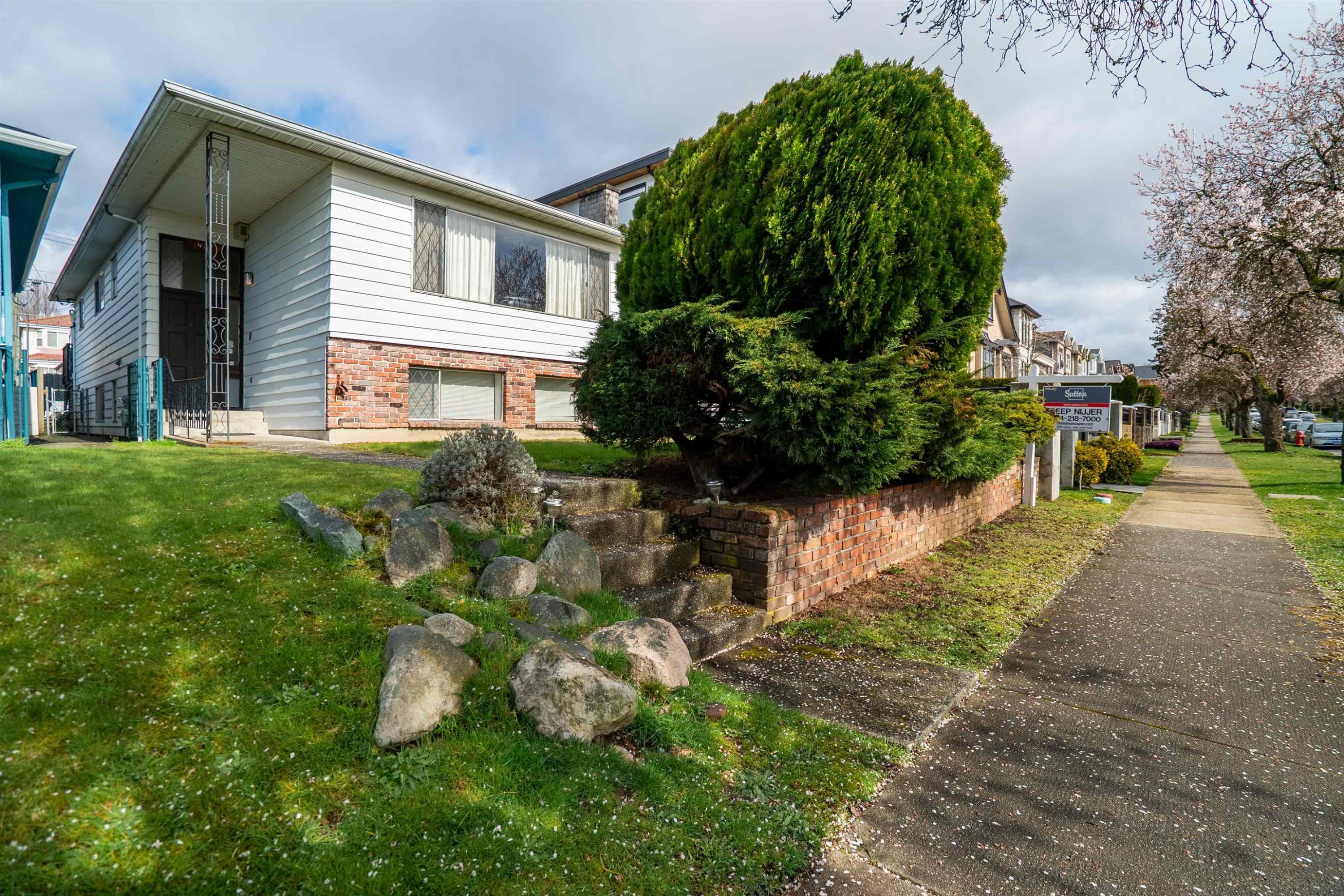 437 55Th Avenue E, Vancouver, BC