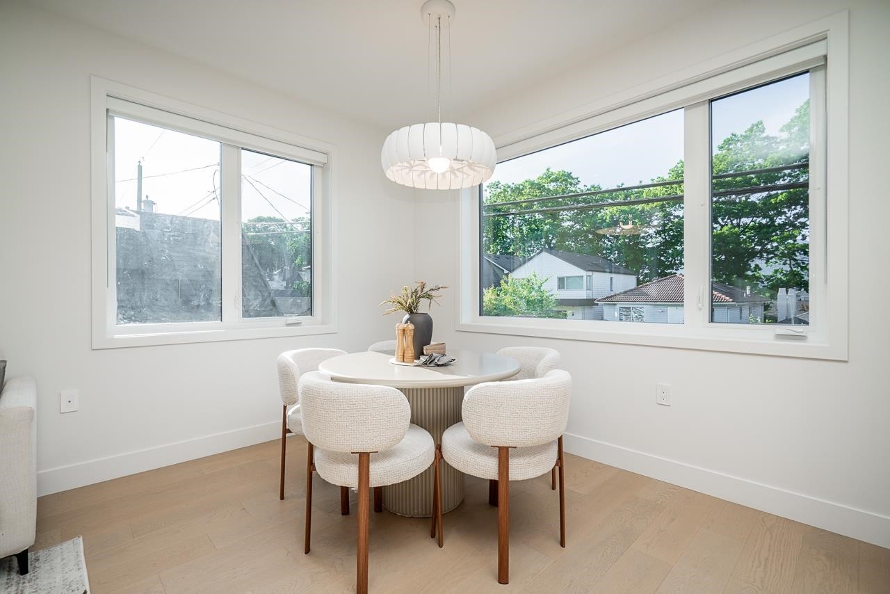 2877 Cambridge Street, Vancouver, BC