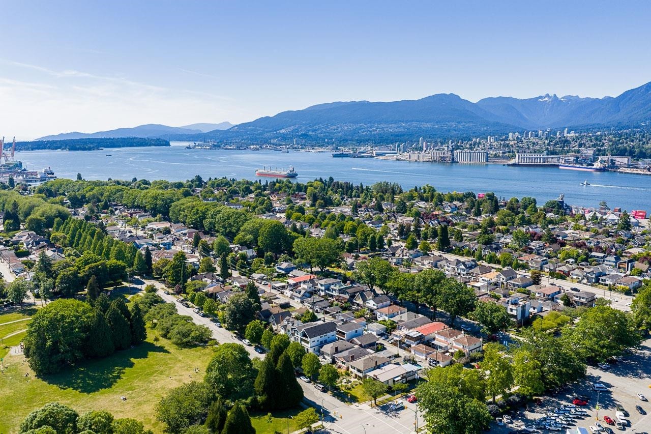 2877 Cambridge Street, Vancouver, BC