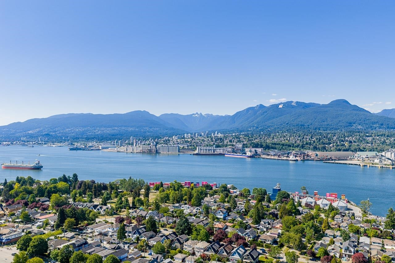 2877 Cambridge Street, Vancouver, BC