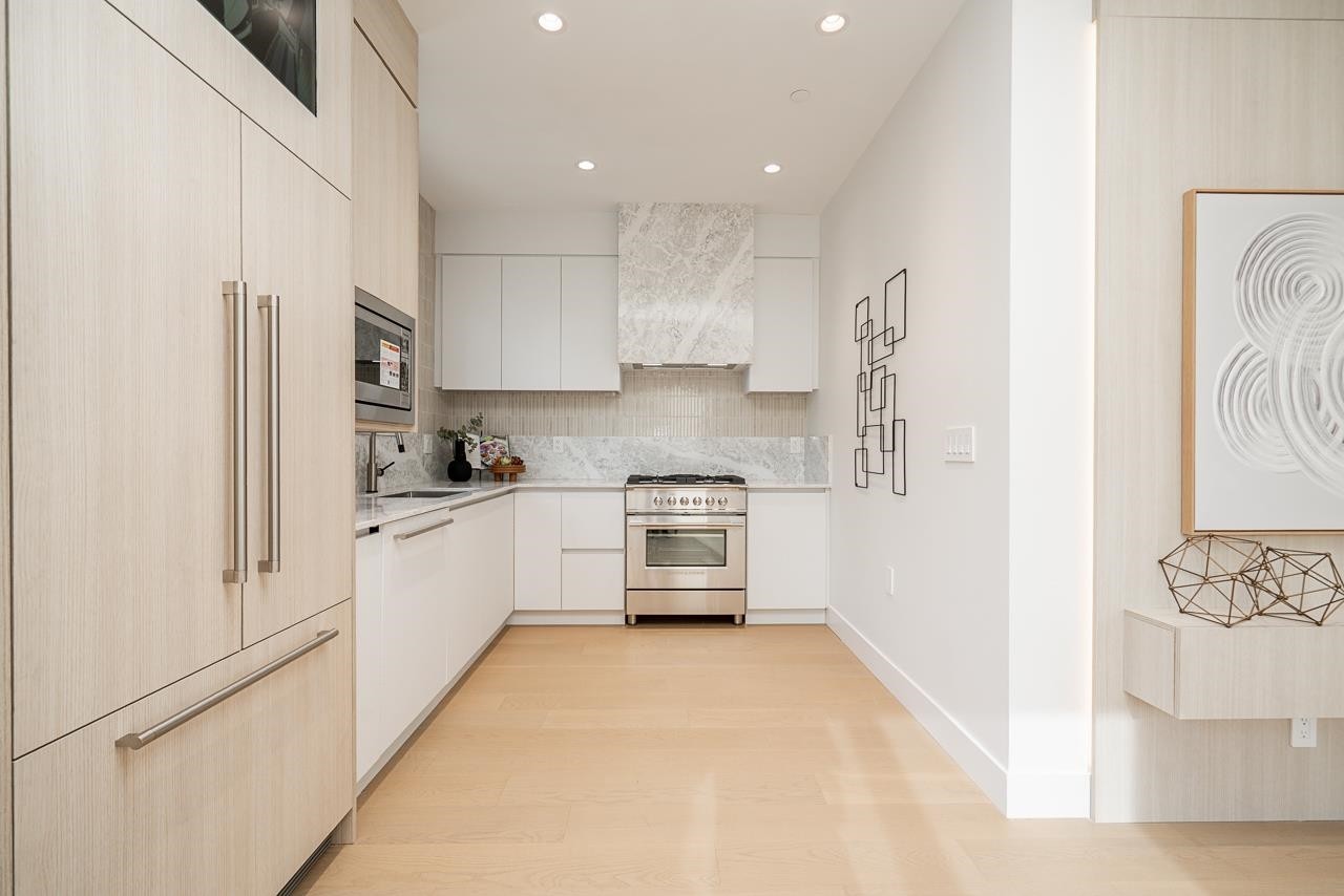 2877 Cambridge Street, Vancouver, BC