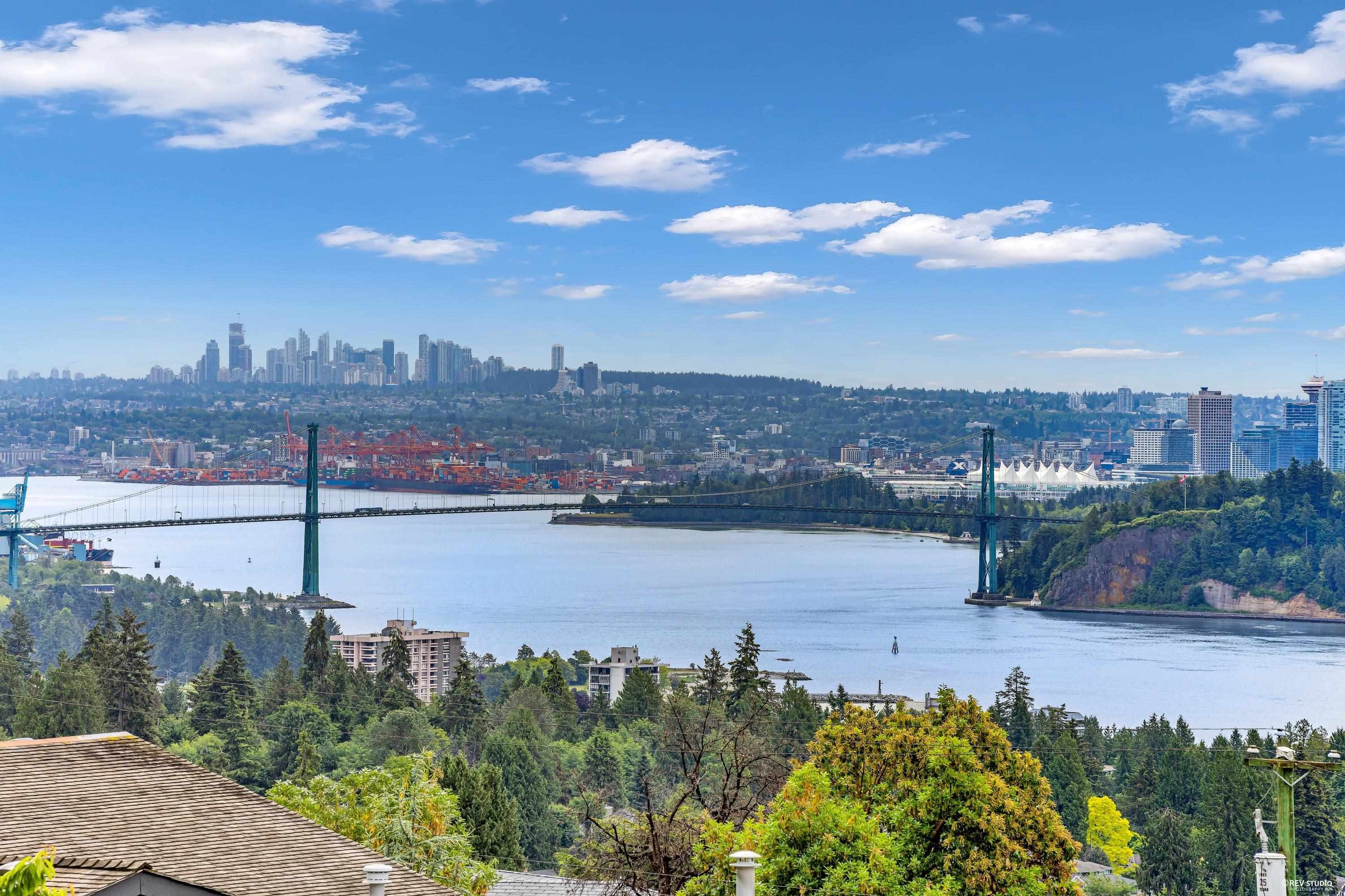 2340 Orchard Lane, West Vancouver, BC