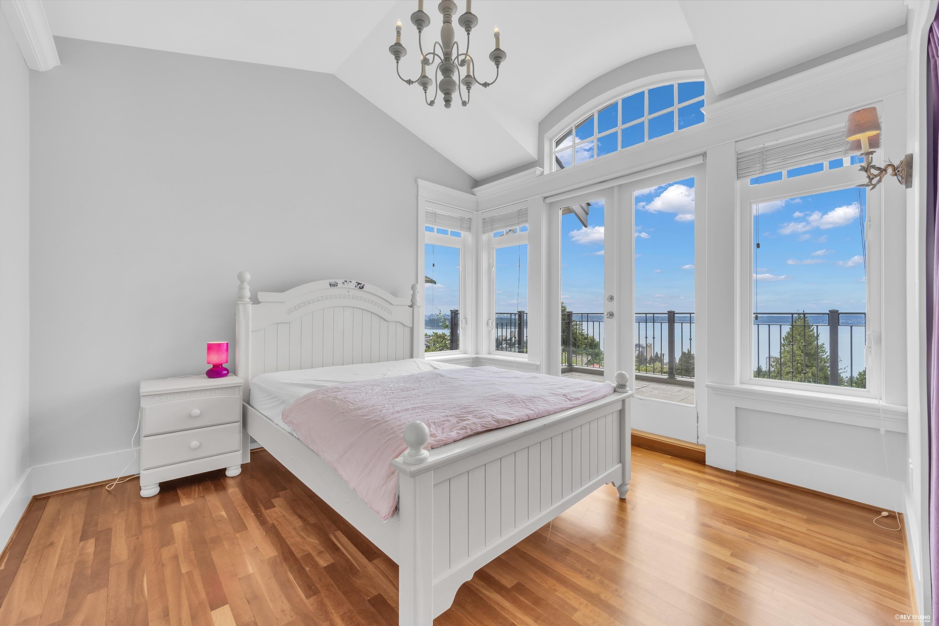 2340 Orchard Lane, West Vancouver, BC