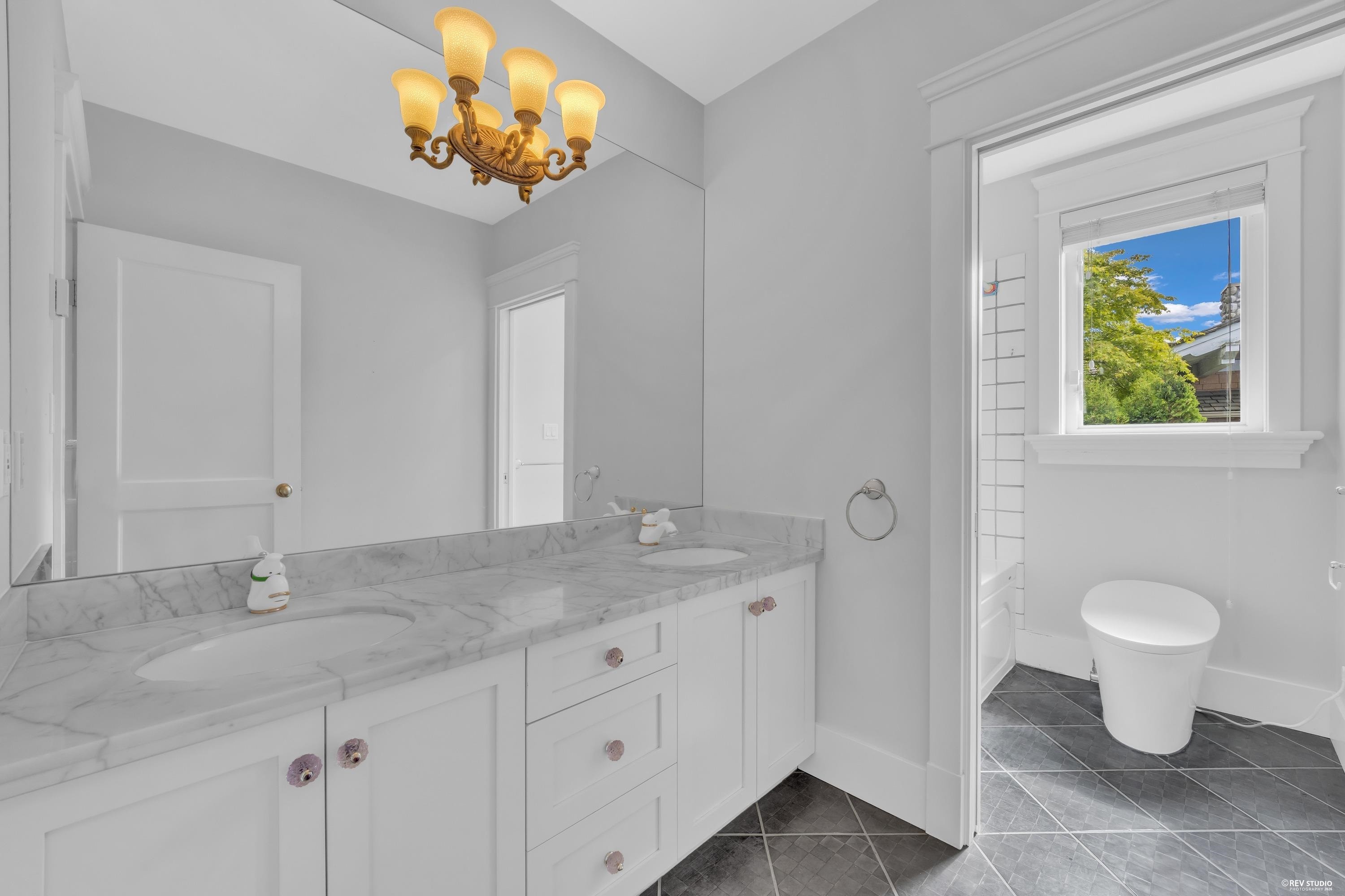 2340 Orchard Lane, West Vancouver, BC