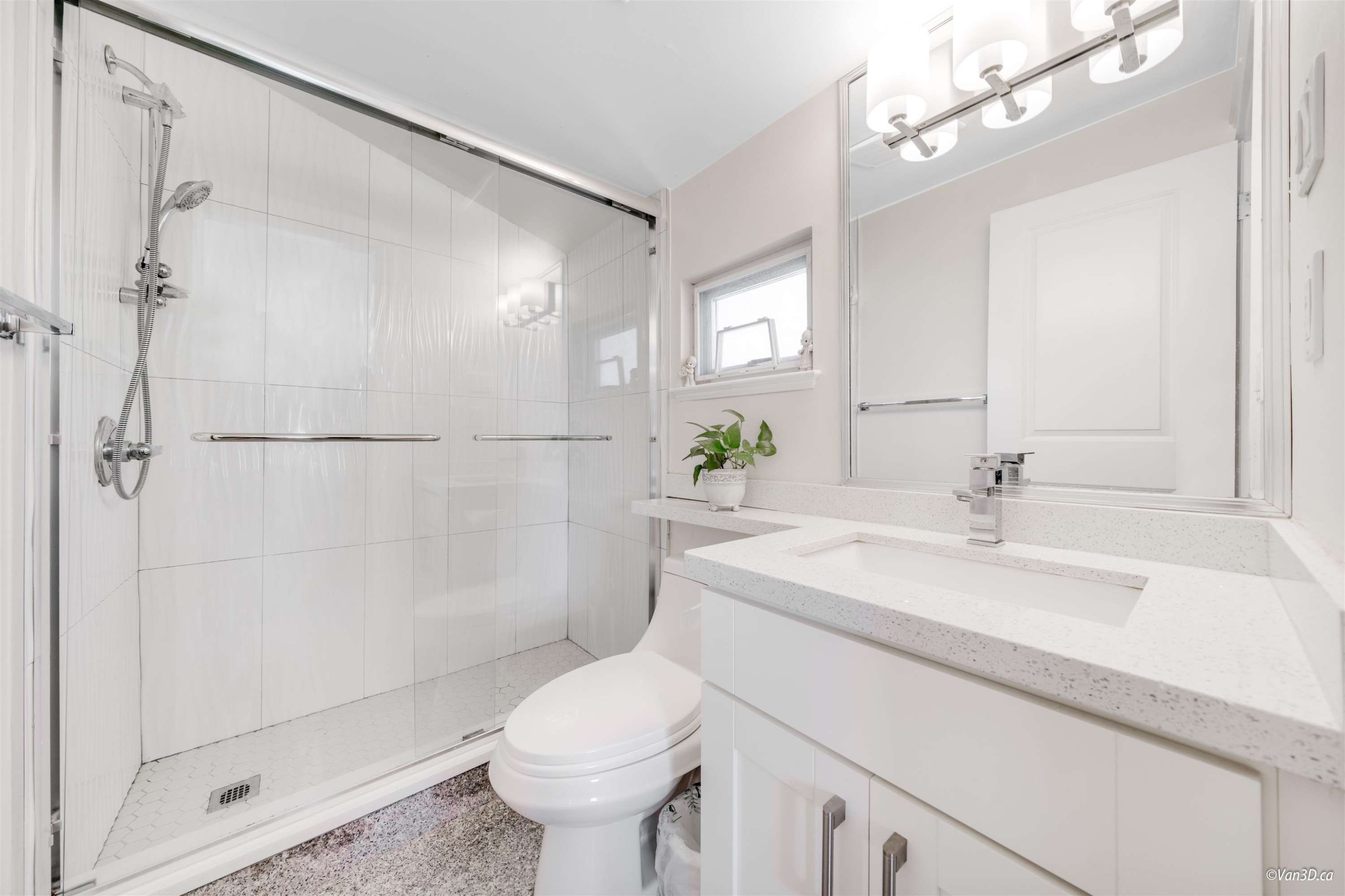 7531 Oak Street, Vancouver, BC - Indoor Photo Showing Bathroom