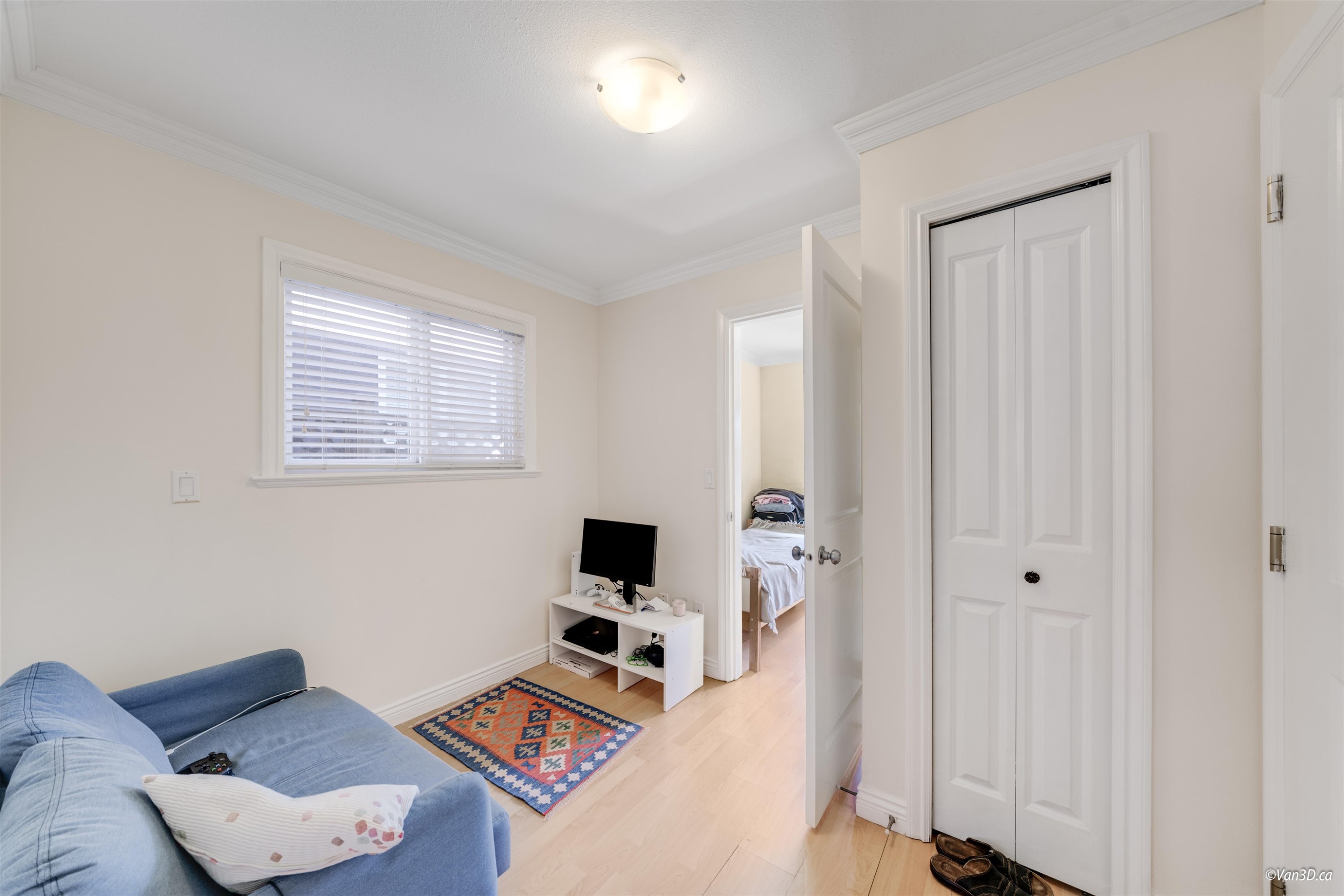 7531 Oak Street, Vancouver, BC - Indoor