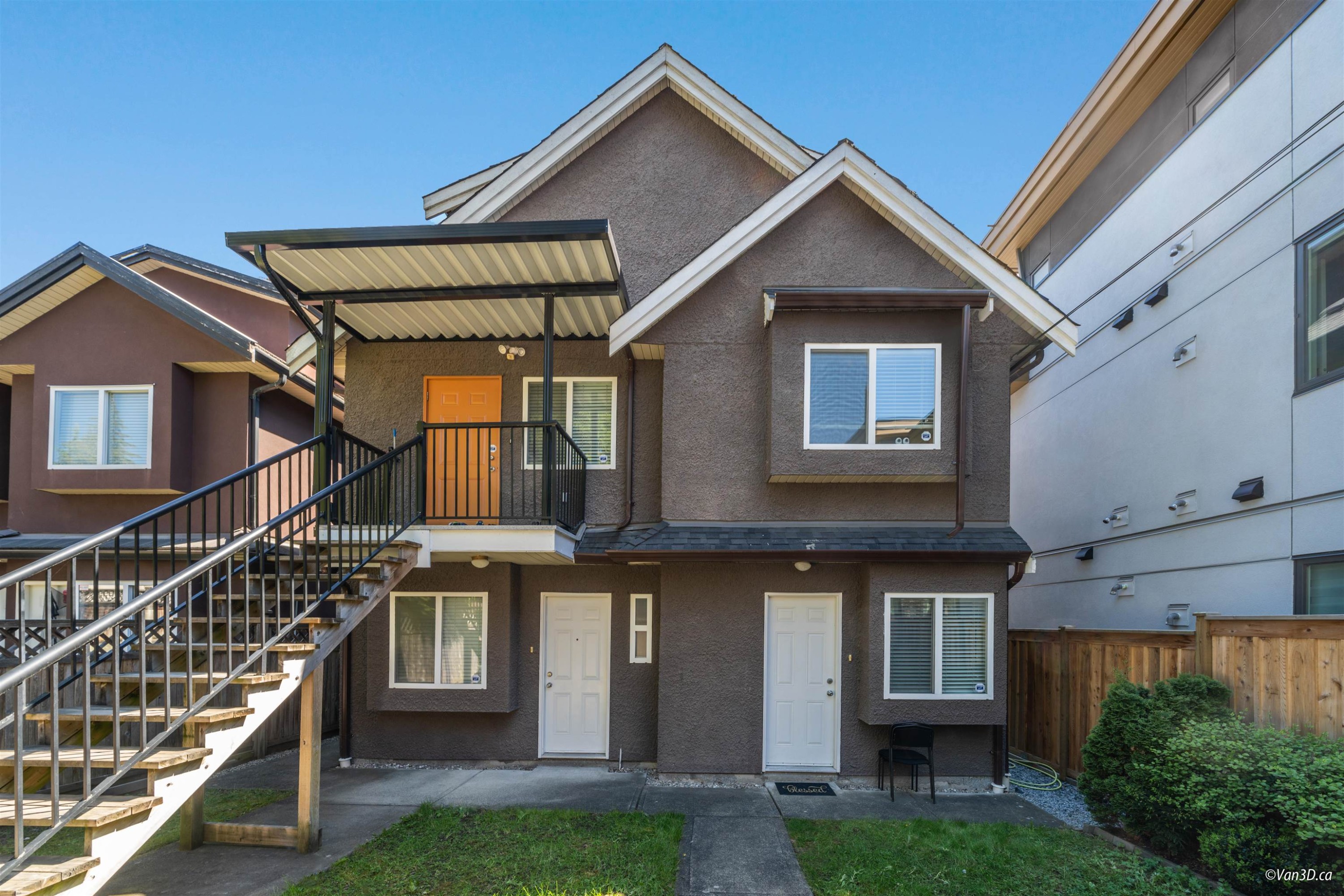 7531 Oak Street, Vancouver, BC - Outdoor