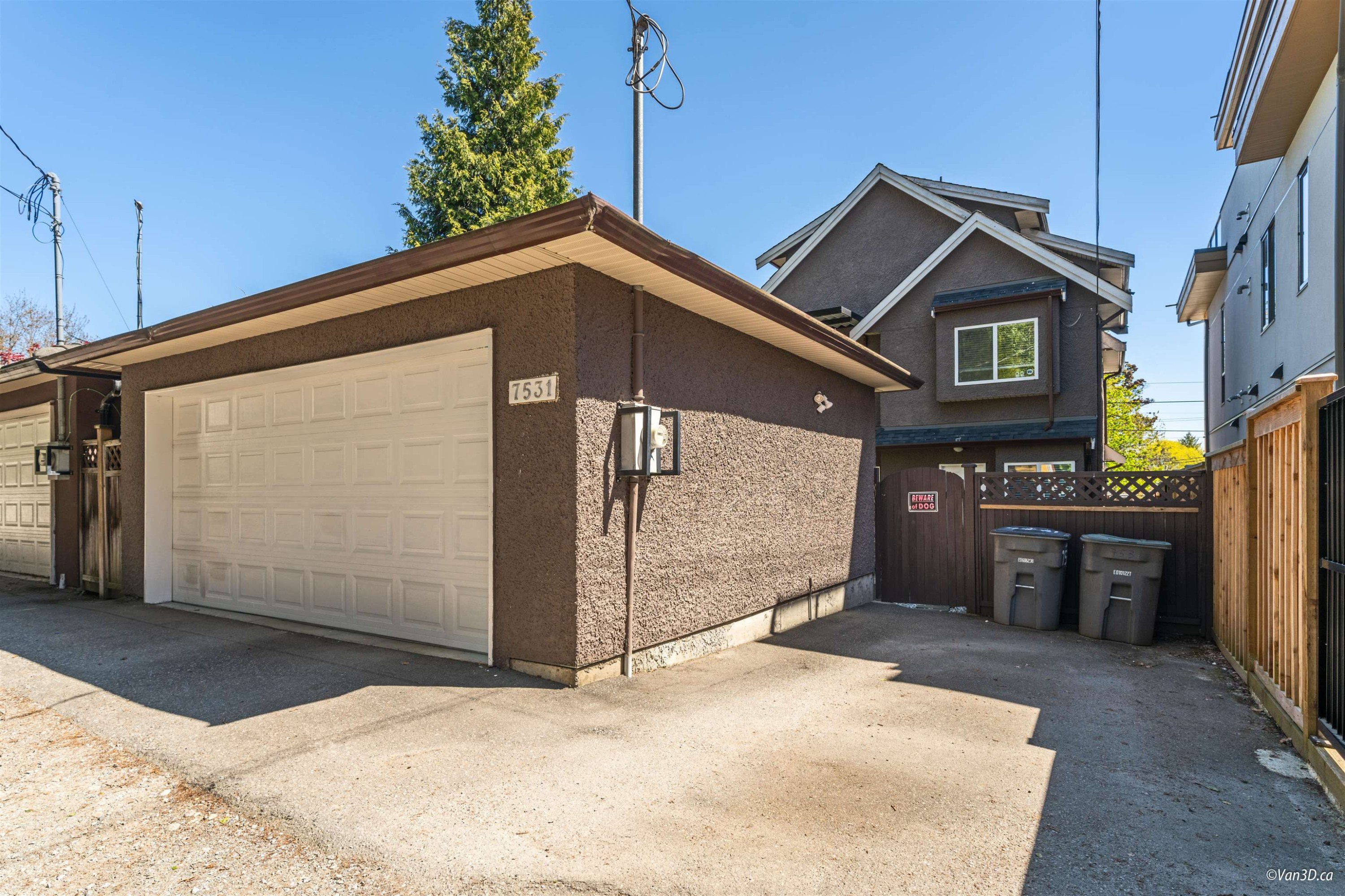 7531 Oak Street, Vancouver, BC - Outdoor With Exterior