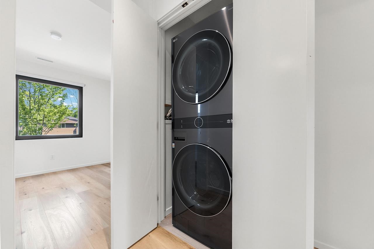2180 13Th Avenue E, Vancouver, BC