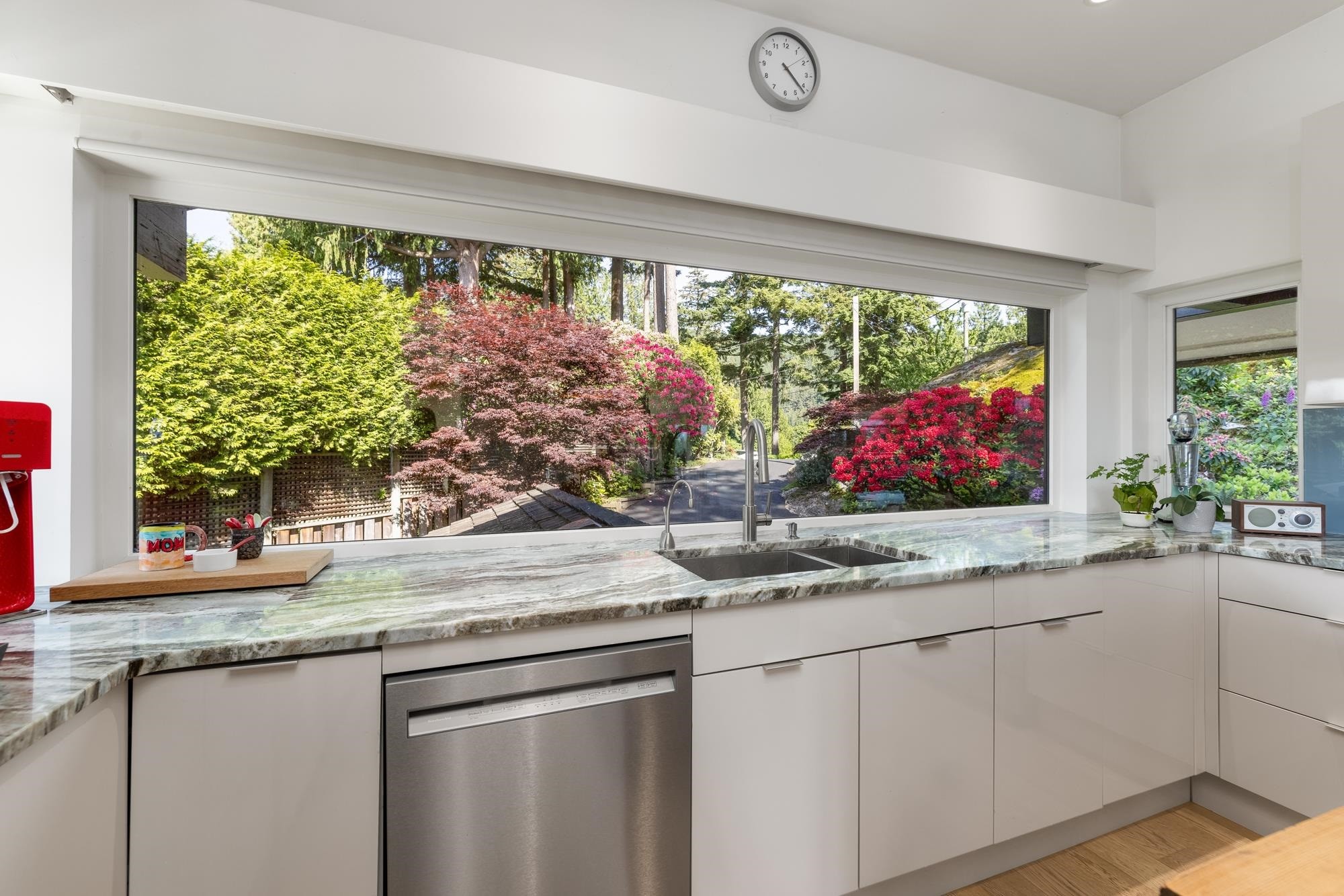 6485 Madrona Crescent, West Vancouver, BC