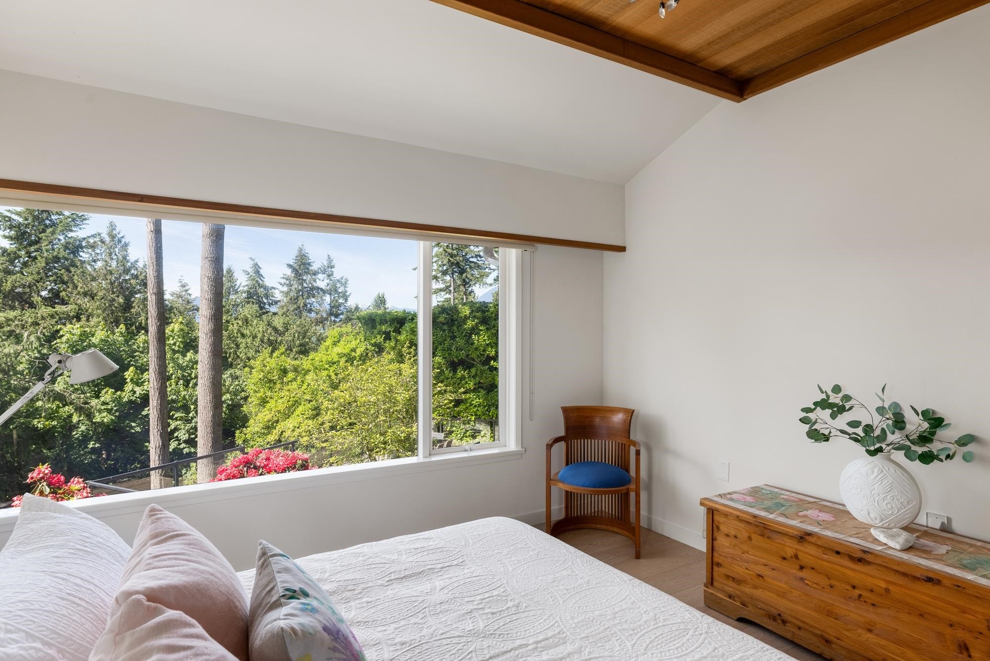 6485 Madrona Crescent, West Vancouver, BC