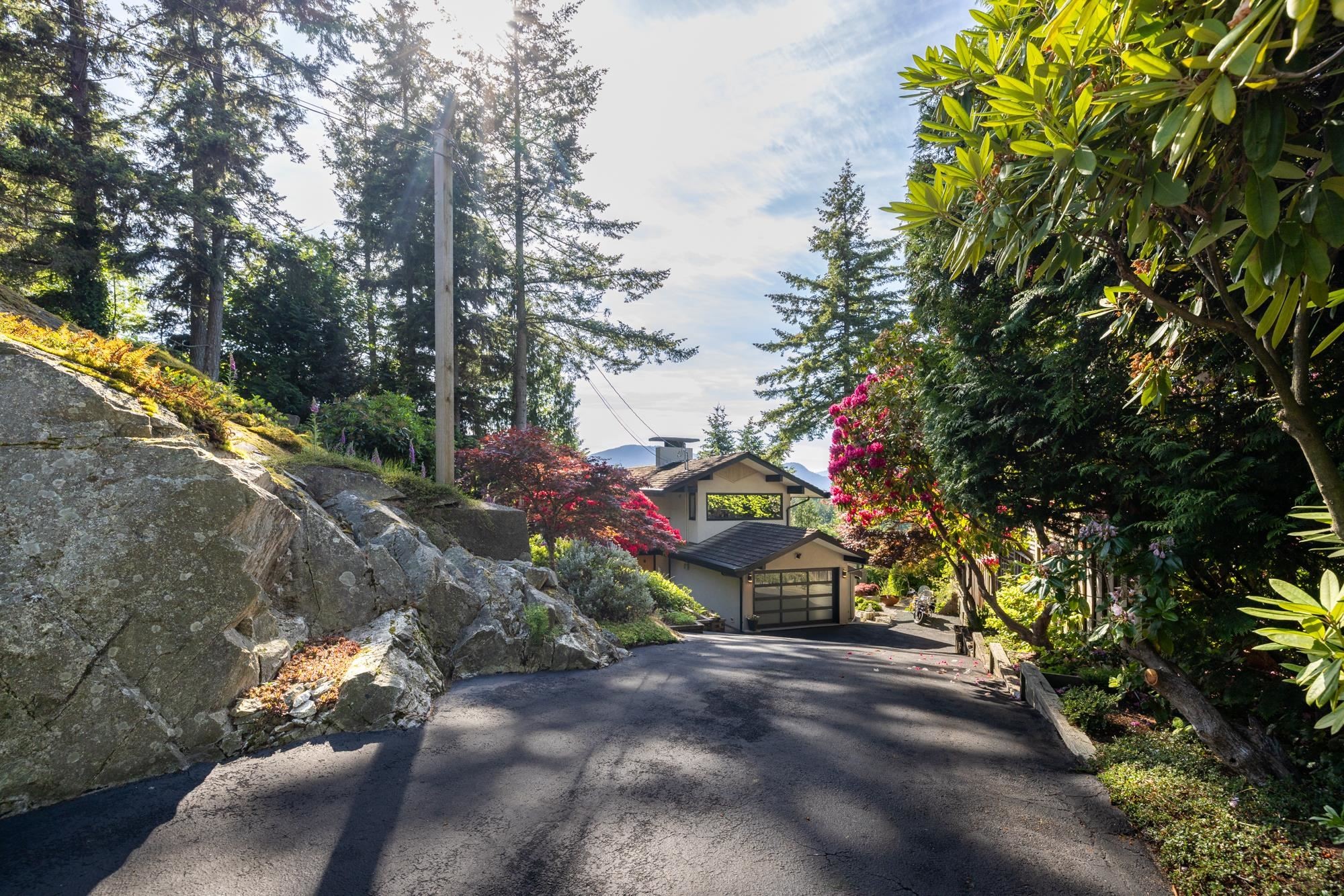 6485 Madrona Crescent, West Vancouver, BC