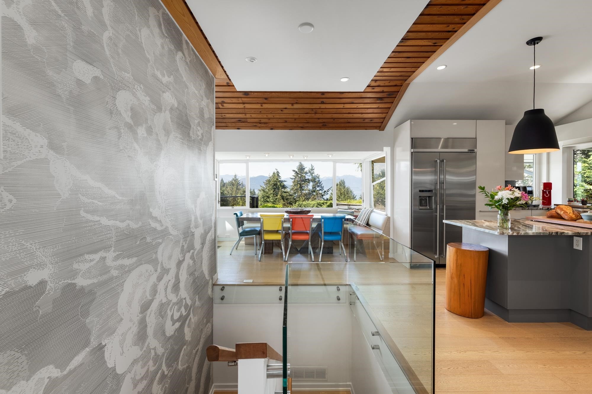 6485 Madrona Crescent, West Vancouver, BC
