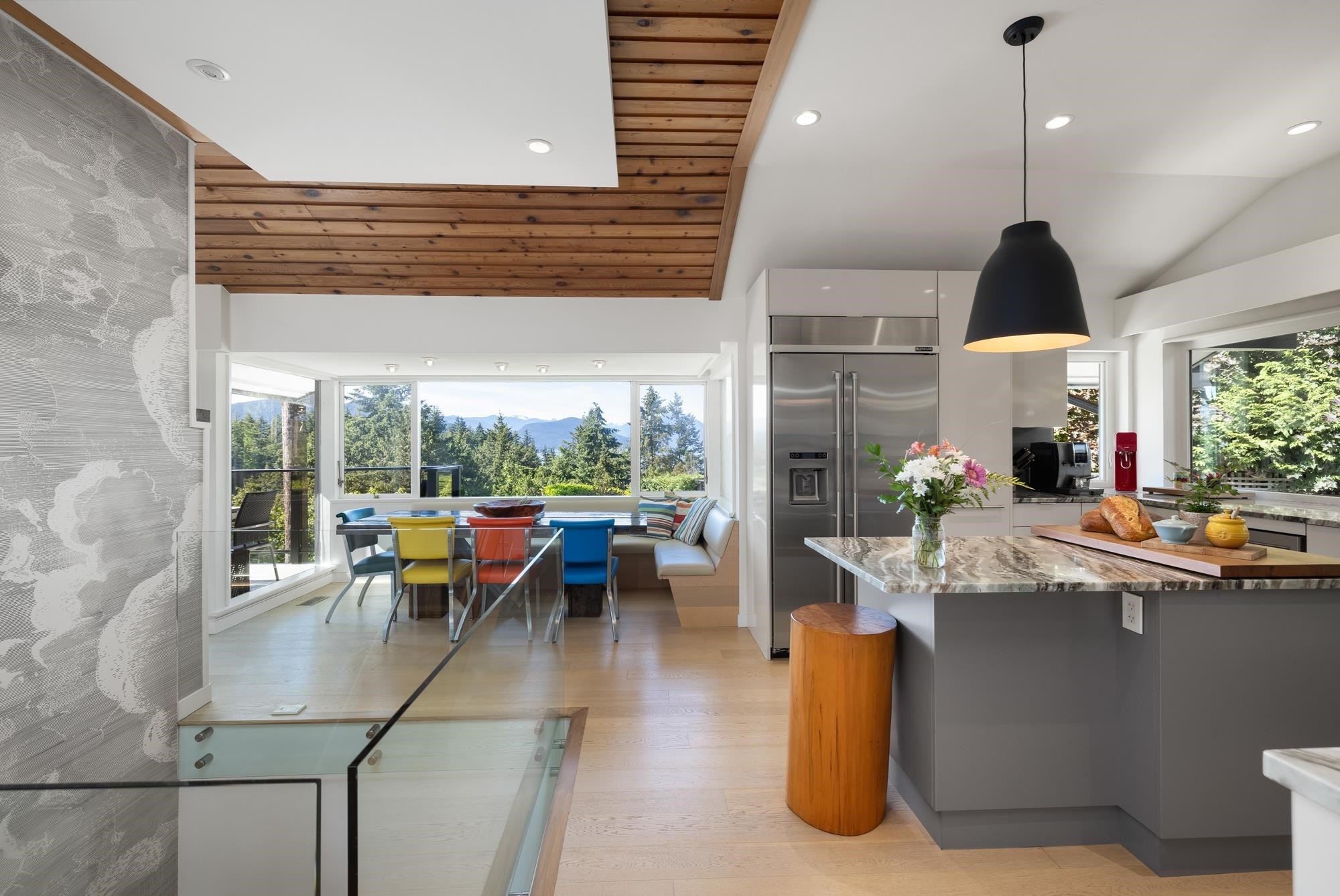 6485 Madrona Crescent, West Vancouver, BC