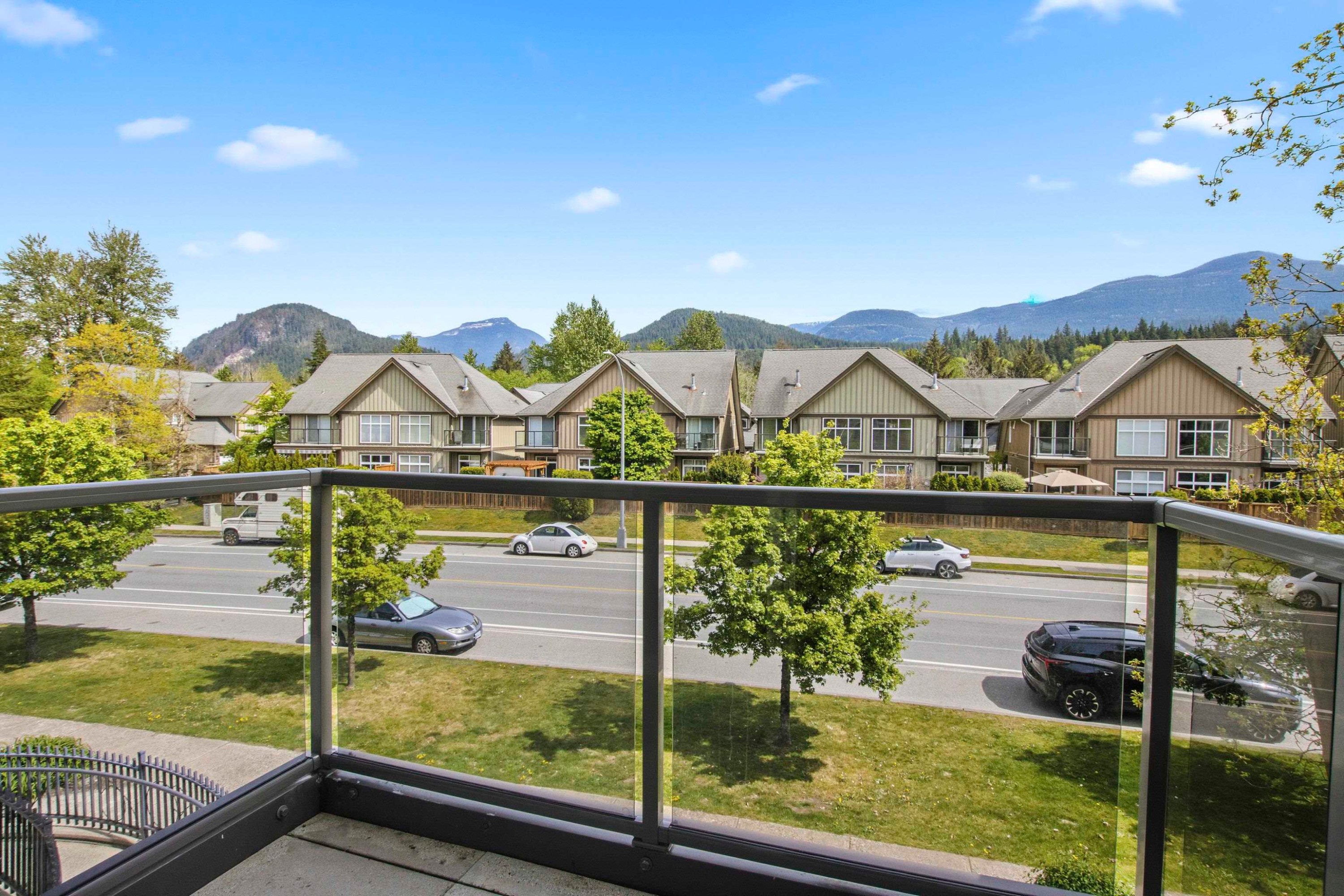 2-40775 Tantalus Road, Squamish, BC