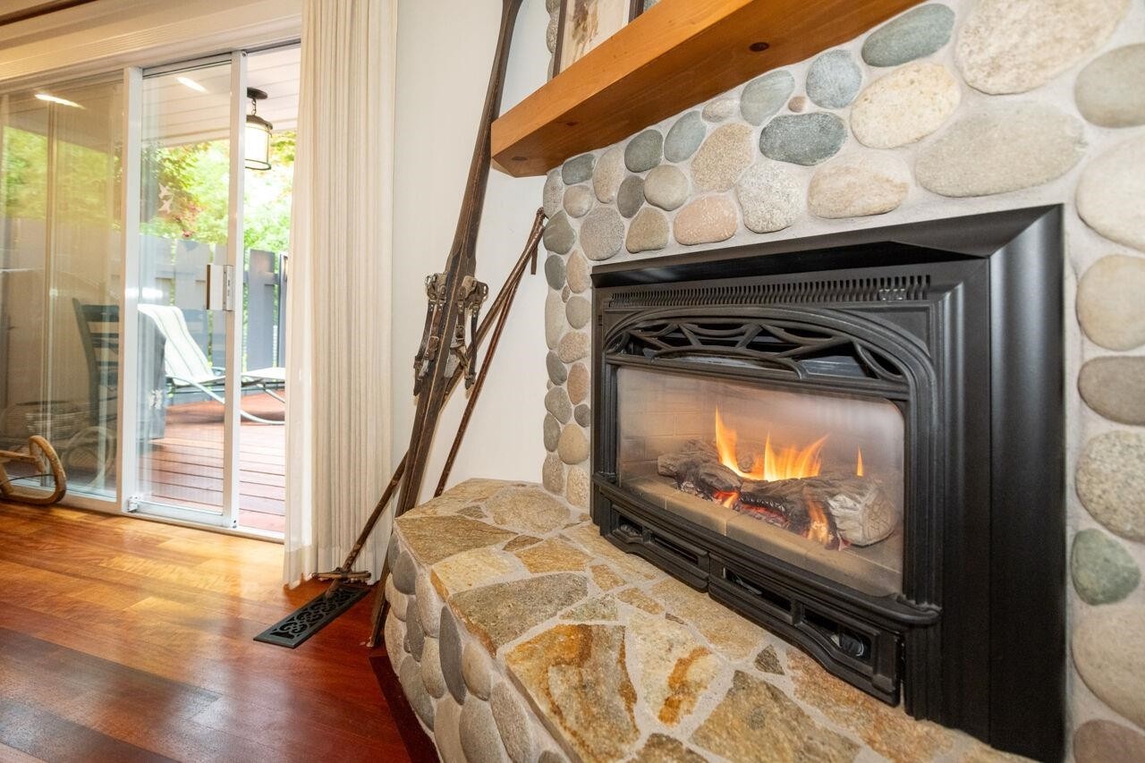 4689 Hoskins Road, North Vancouver, BC