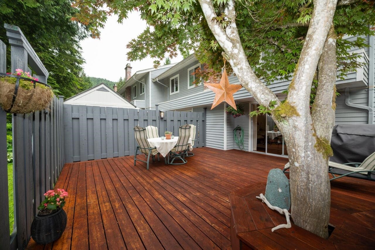 4689 Hoskins Road, North Vancouver, BC