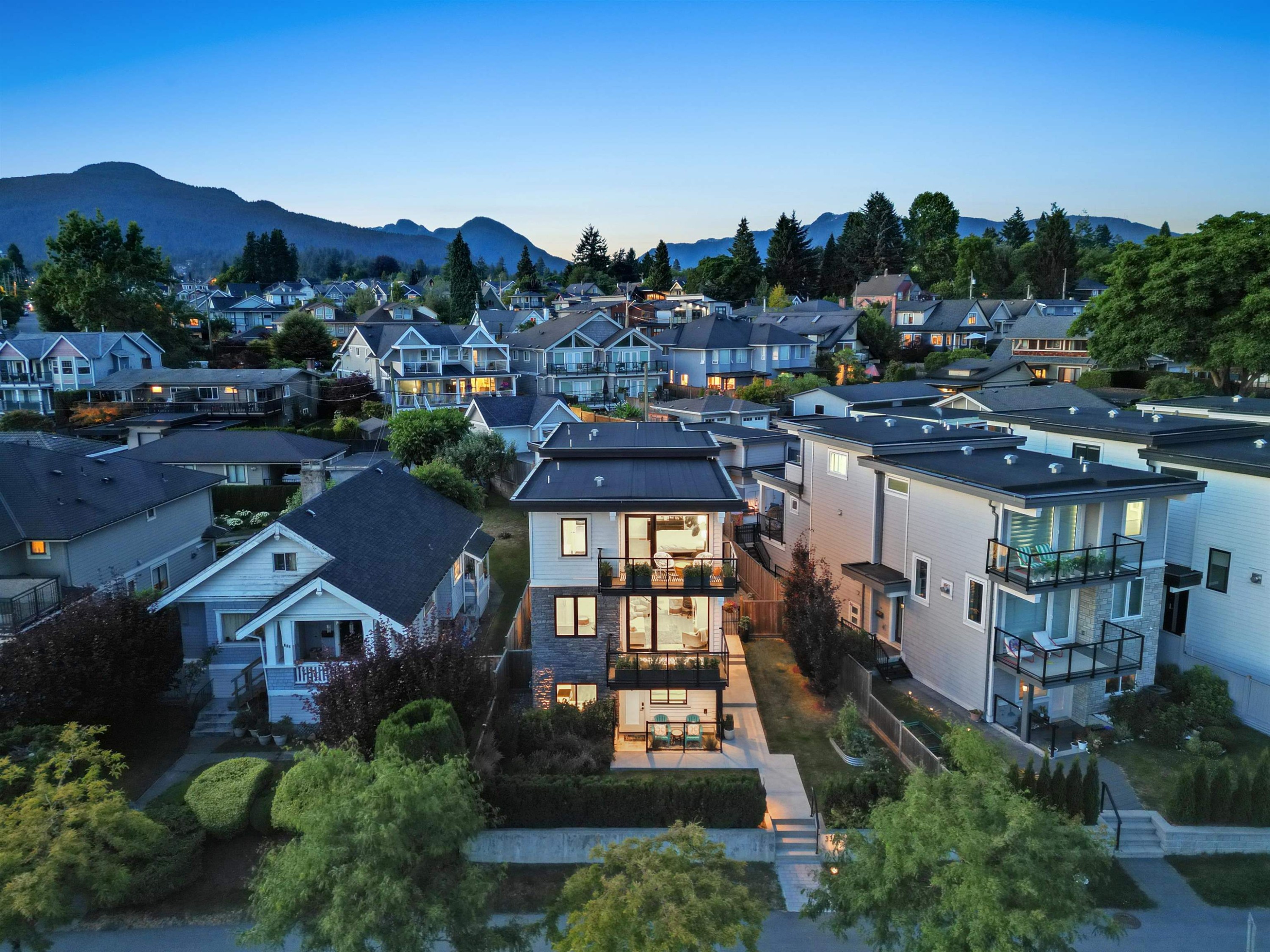 336 Keith Road E, North Vancouver, BC
