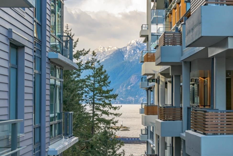 603-6699 Nelson Avenue, West Vancouver, BC